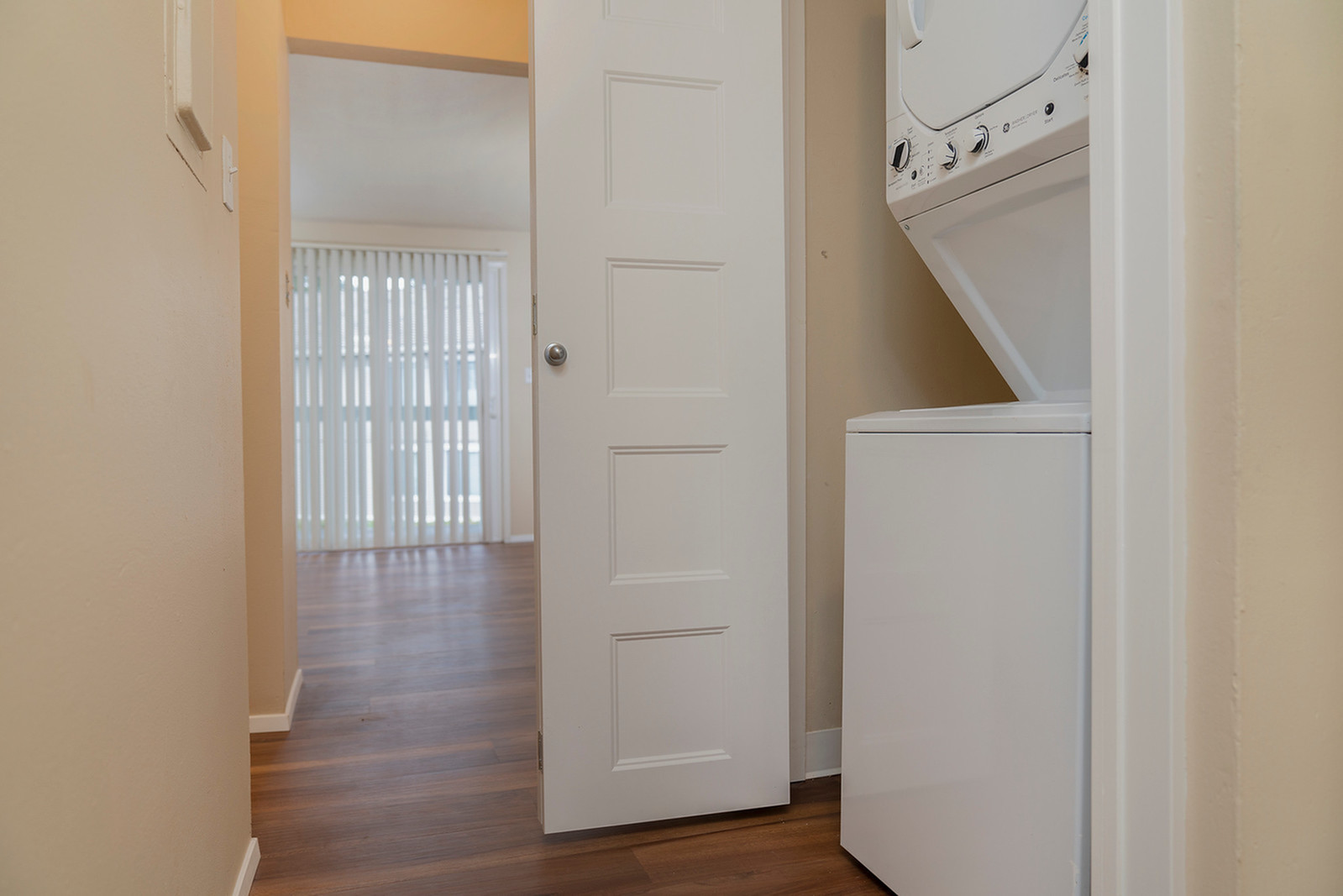 1 Bedroom 680 Sq Ft