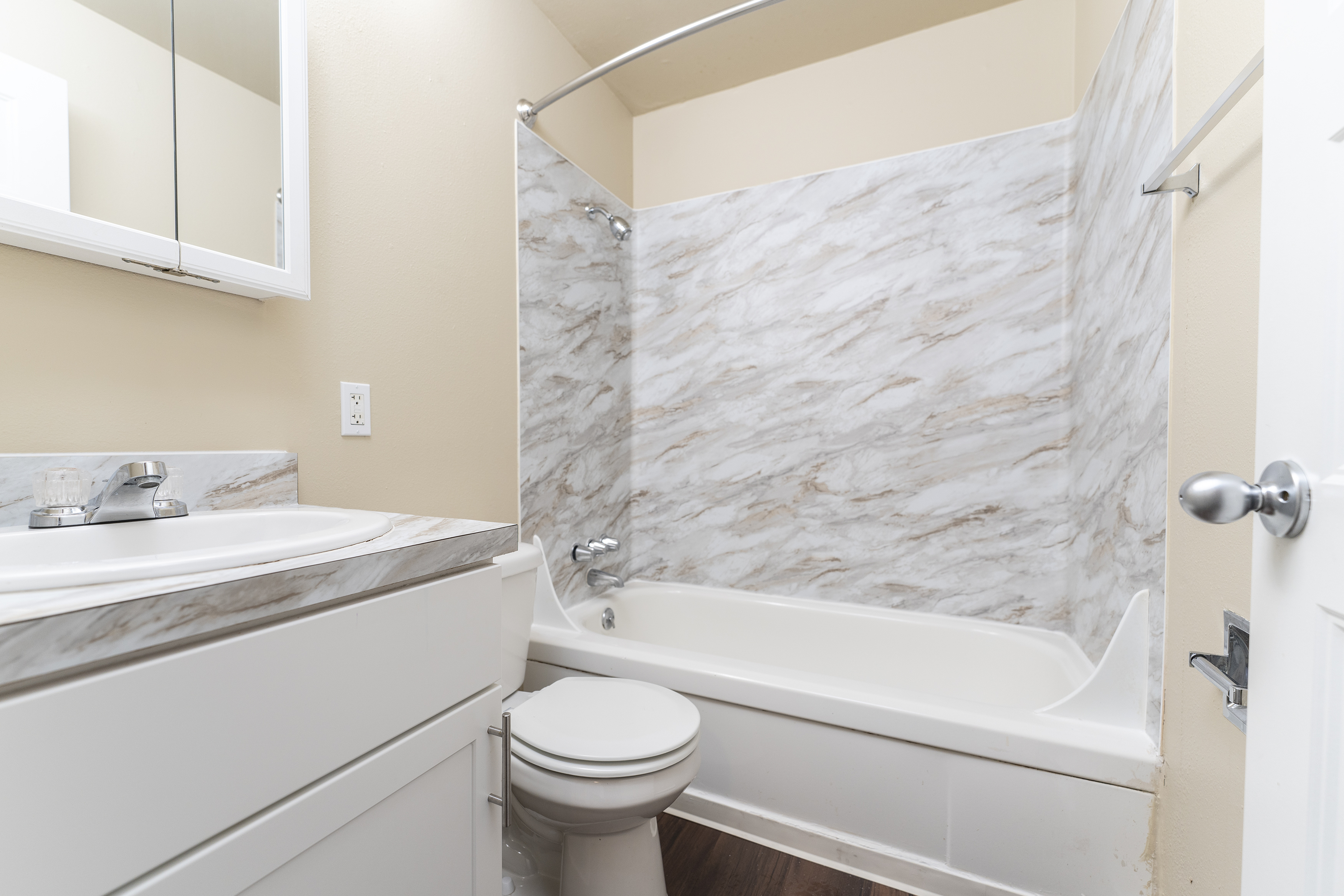 2 Bedroom One Bath 1100 Sq Ft