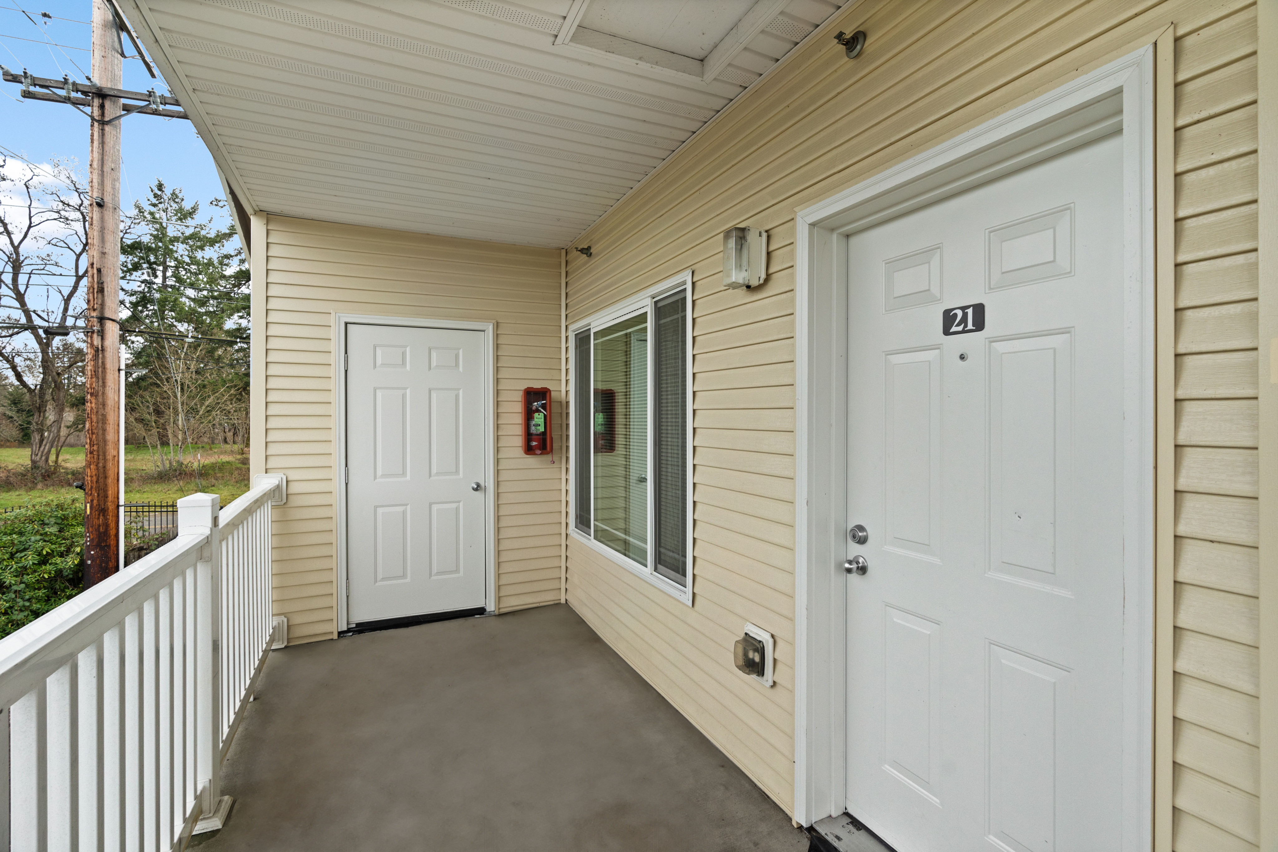 2 Bedroom 1 Bath Deluxe 1052 Sq Ft