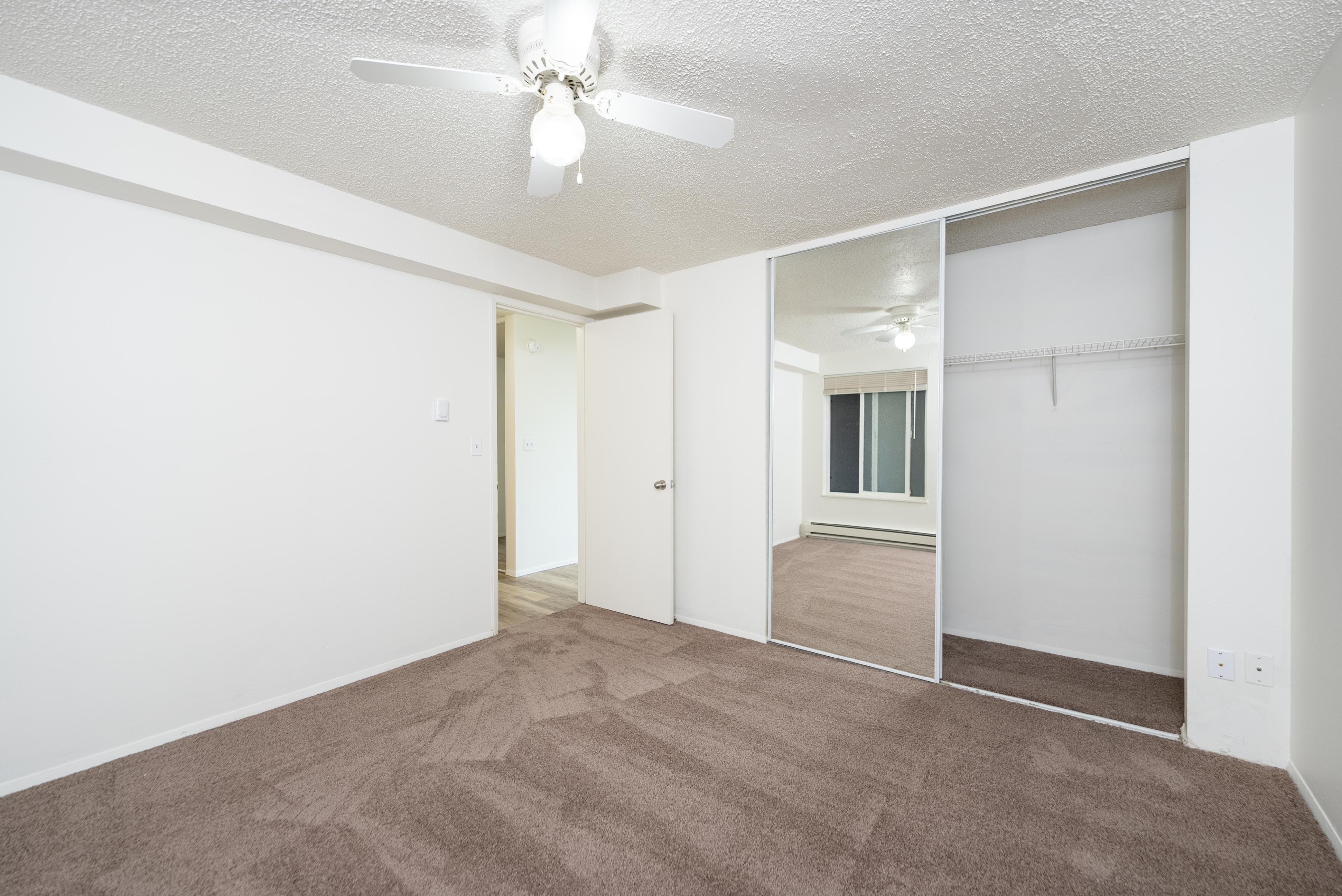 1 Bedroom Standard 605 Sq Ft
