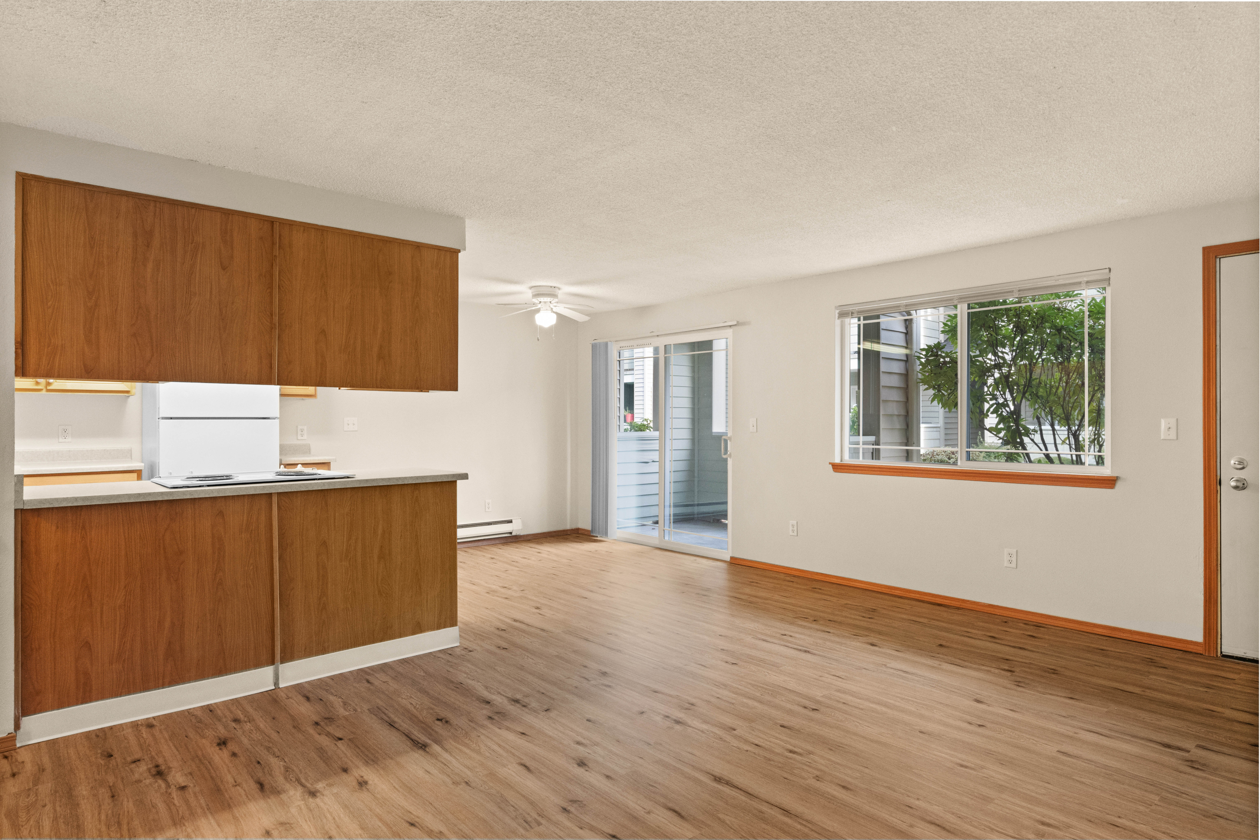 2 Bedroom 1 Bath Deluxe 818 Sq Ft