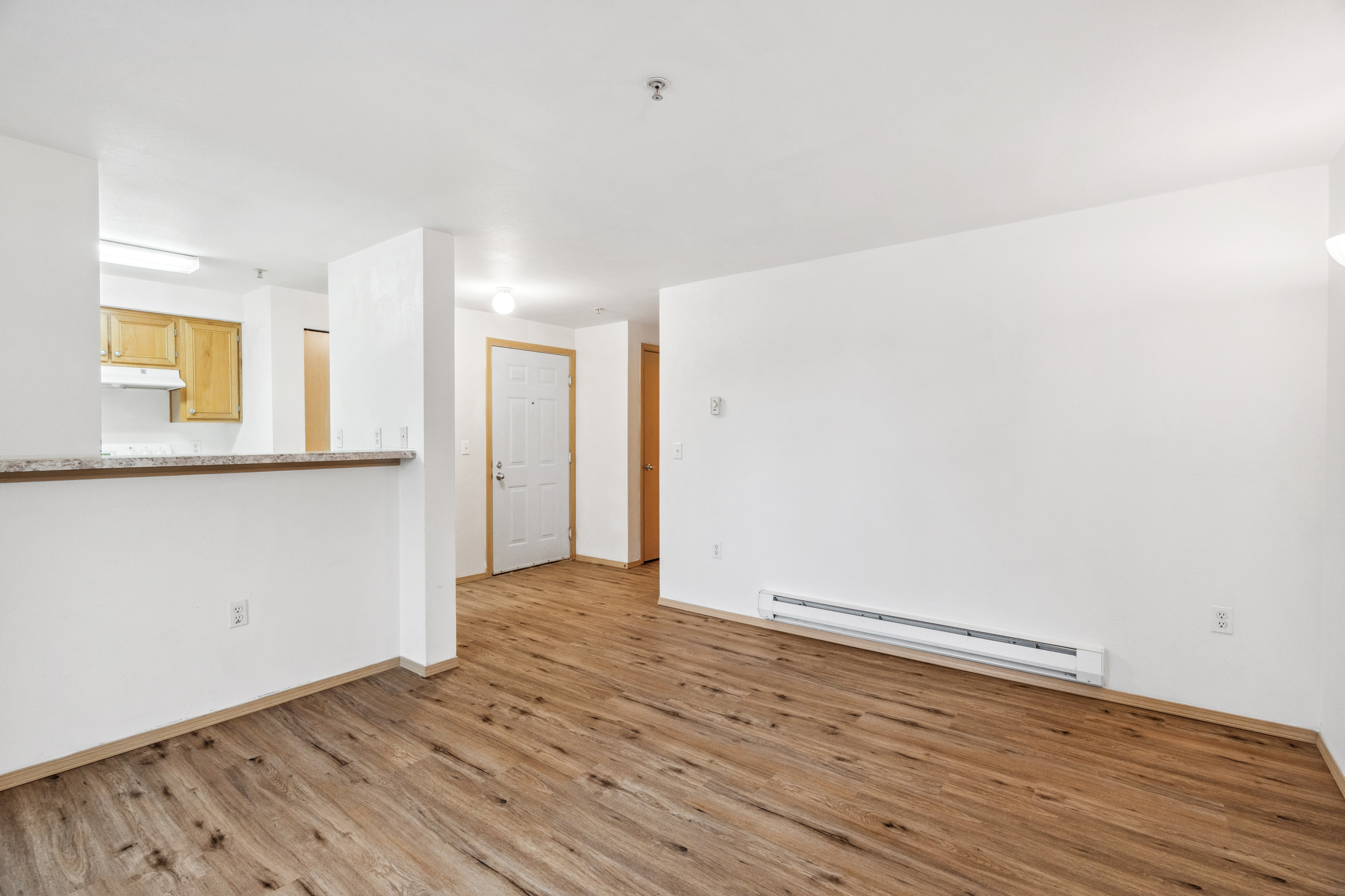 One Bedroom 605 Sq Ft