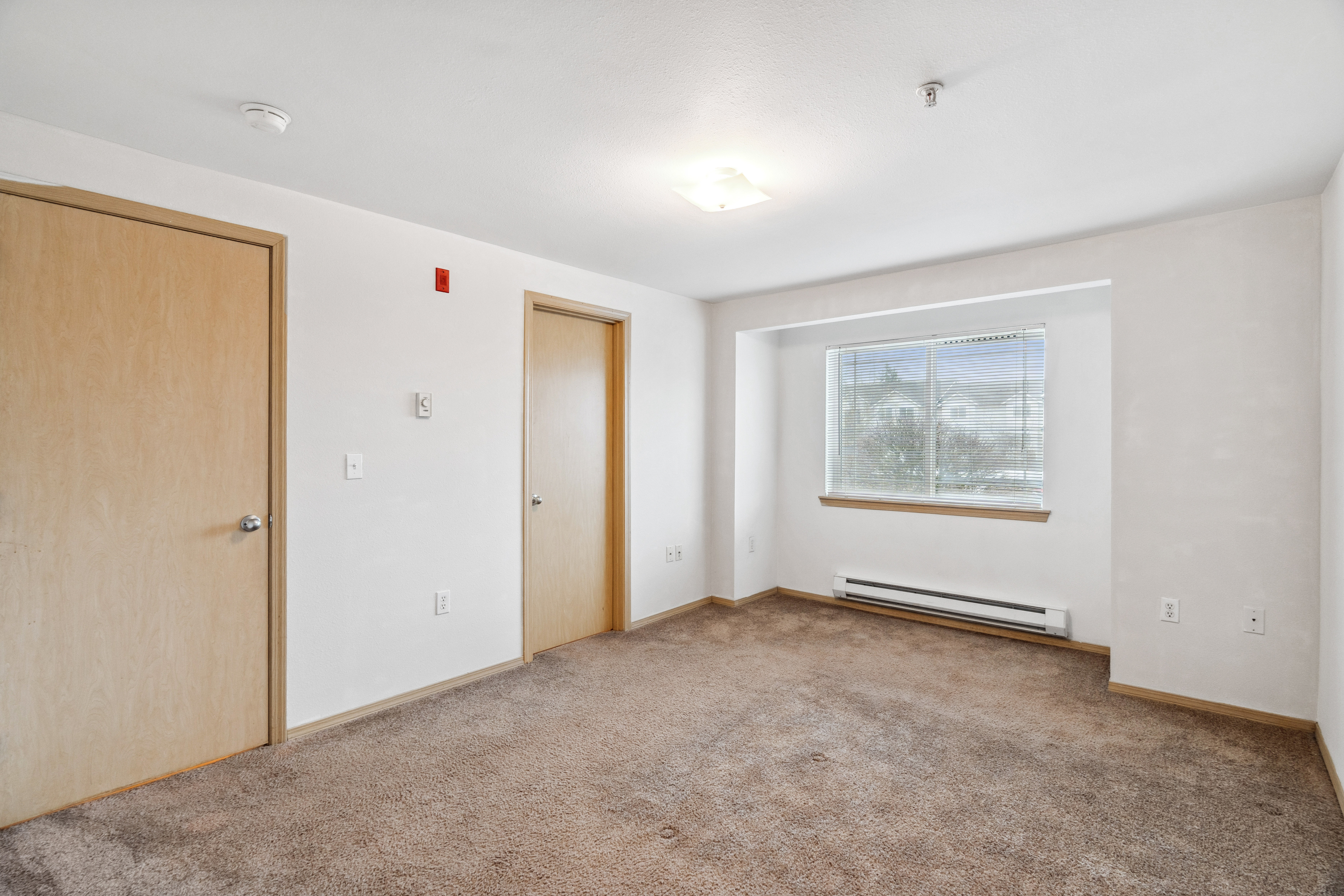 One Bedroom 605 Sq Ft
