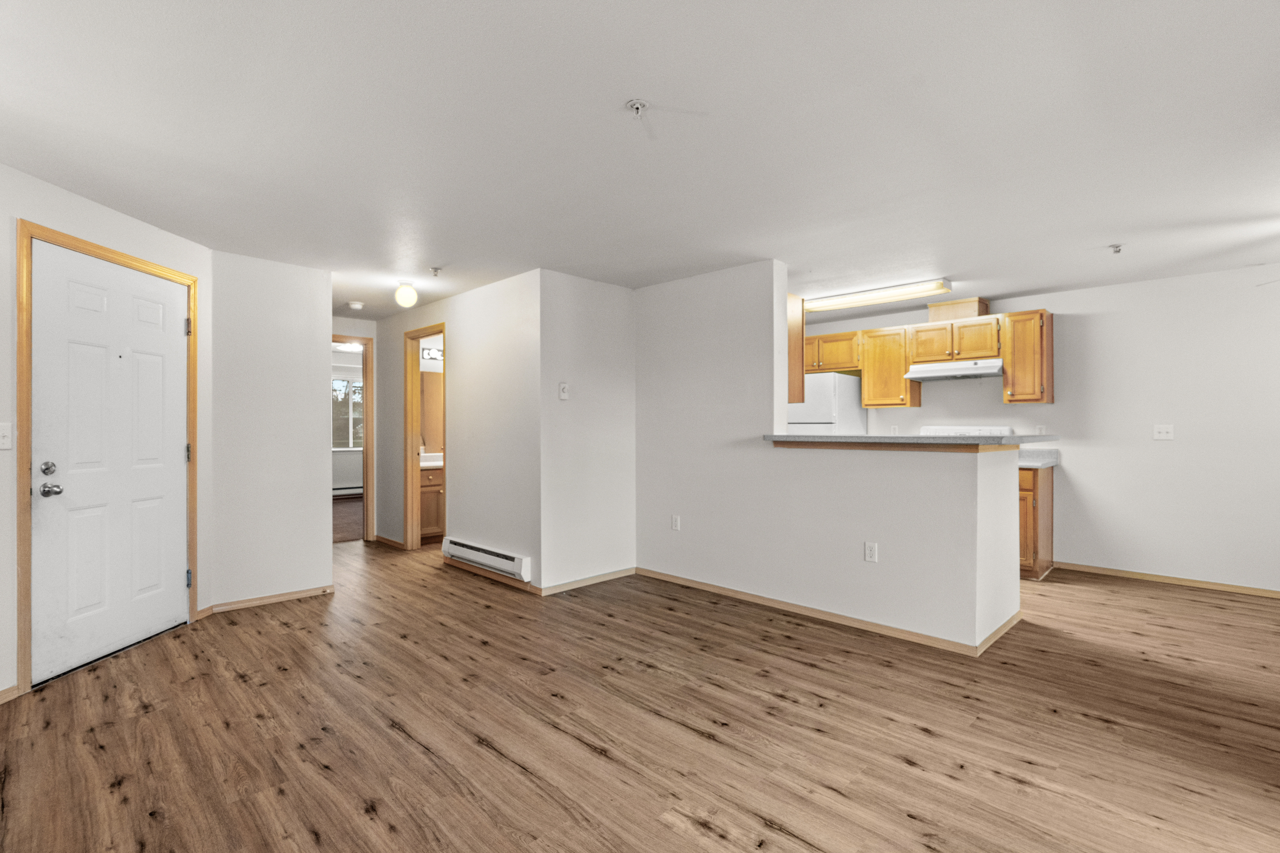 One Bedroom Standard (2) 733 Sq Ft