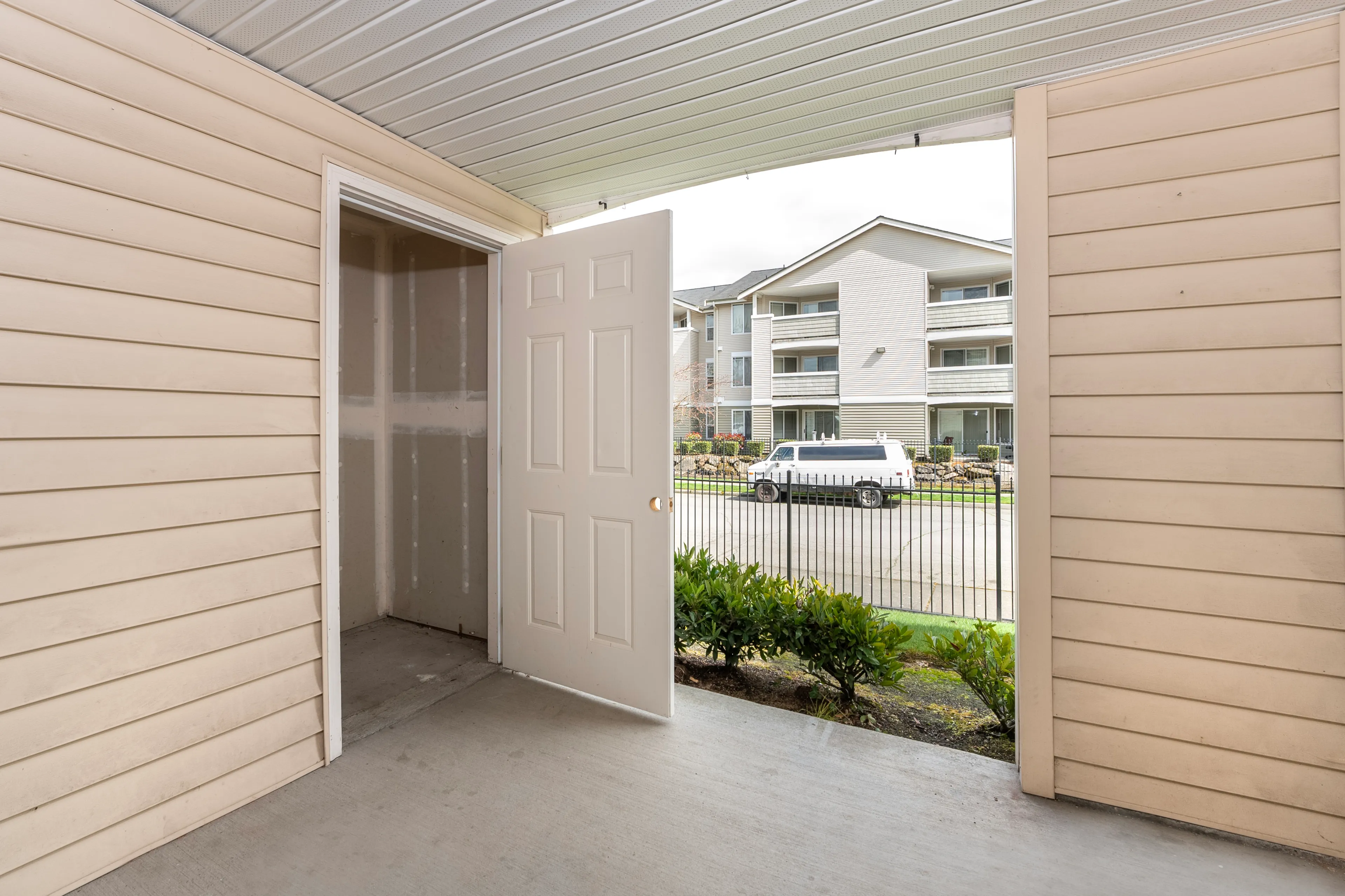 One Bedroom Standard
