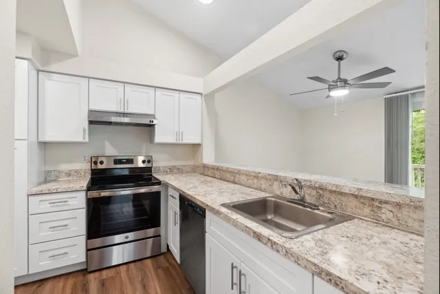 2x1.5 Deluxe - 1028 sq ft
