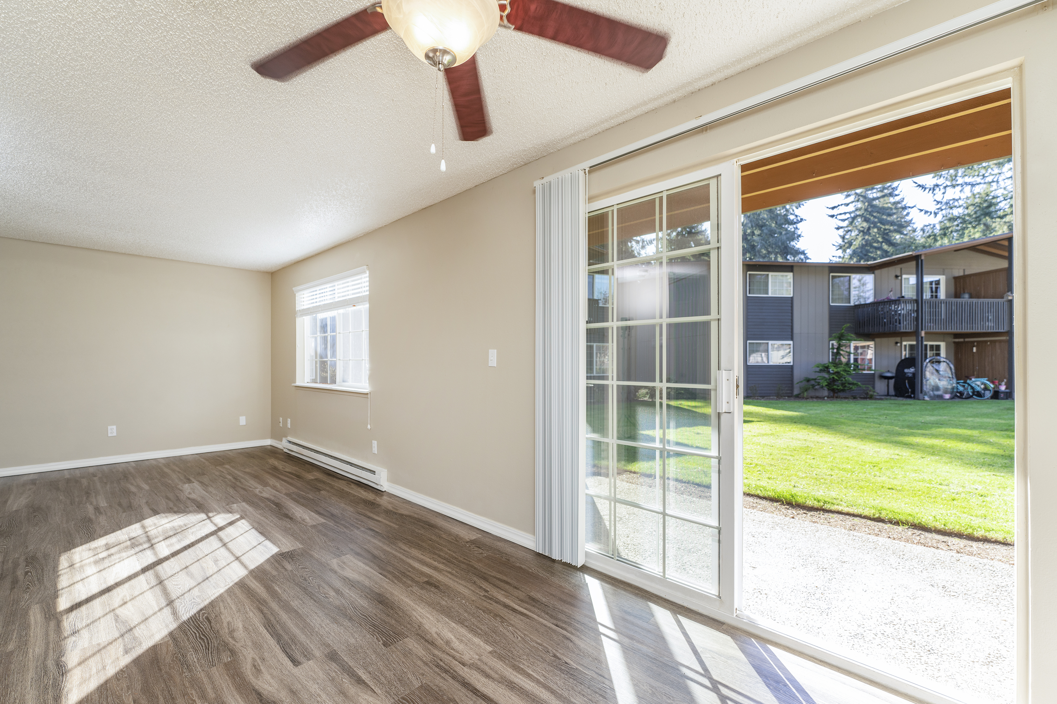 1 Bed 1 Bath Standard - 750 Sq Ft