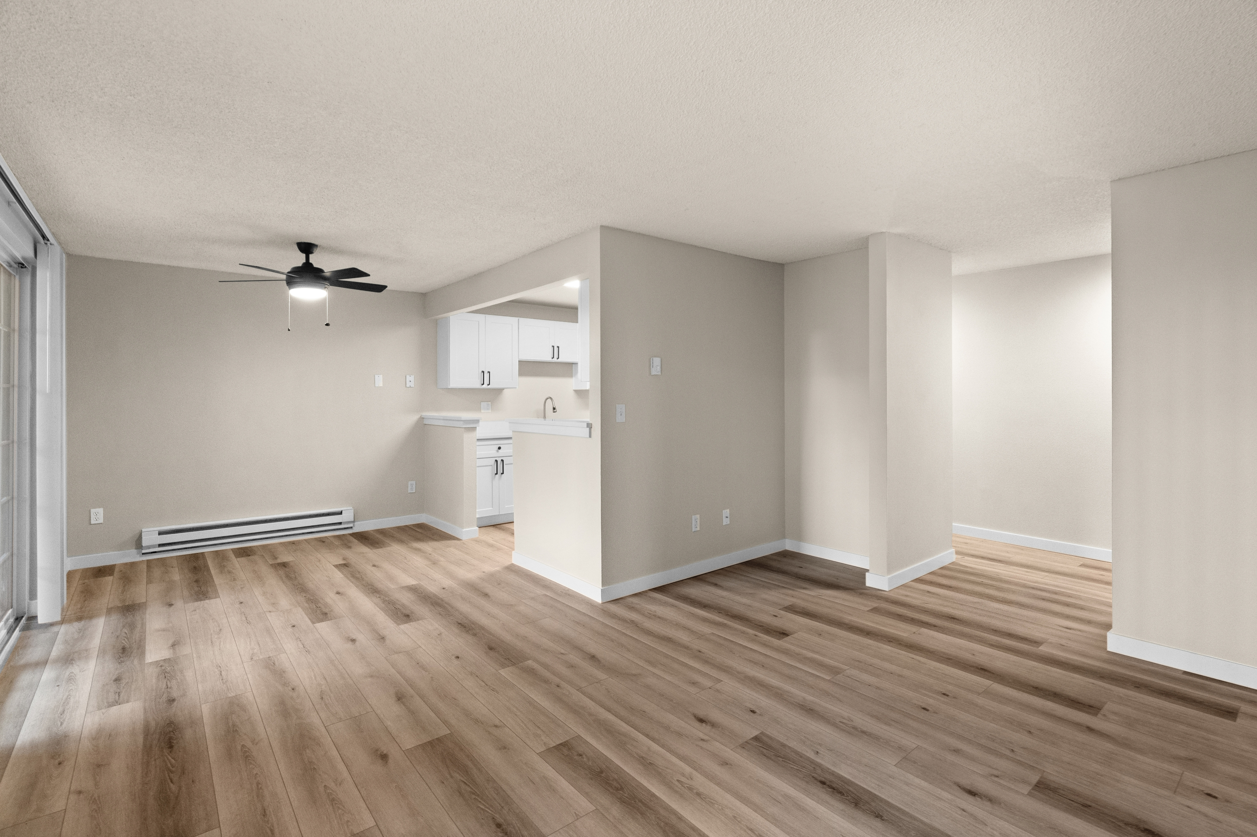 1 Bed 1 Bath Deluxe - 701 Sq Ft