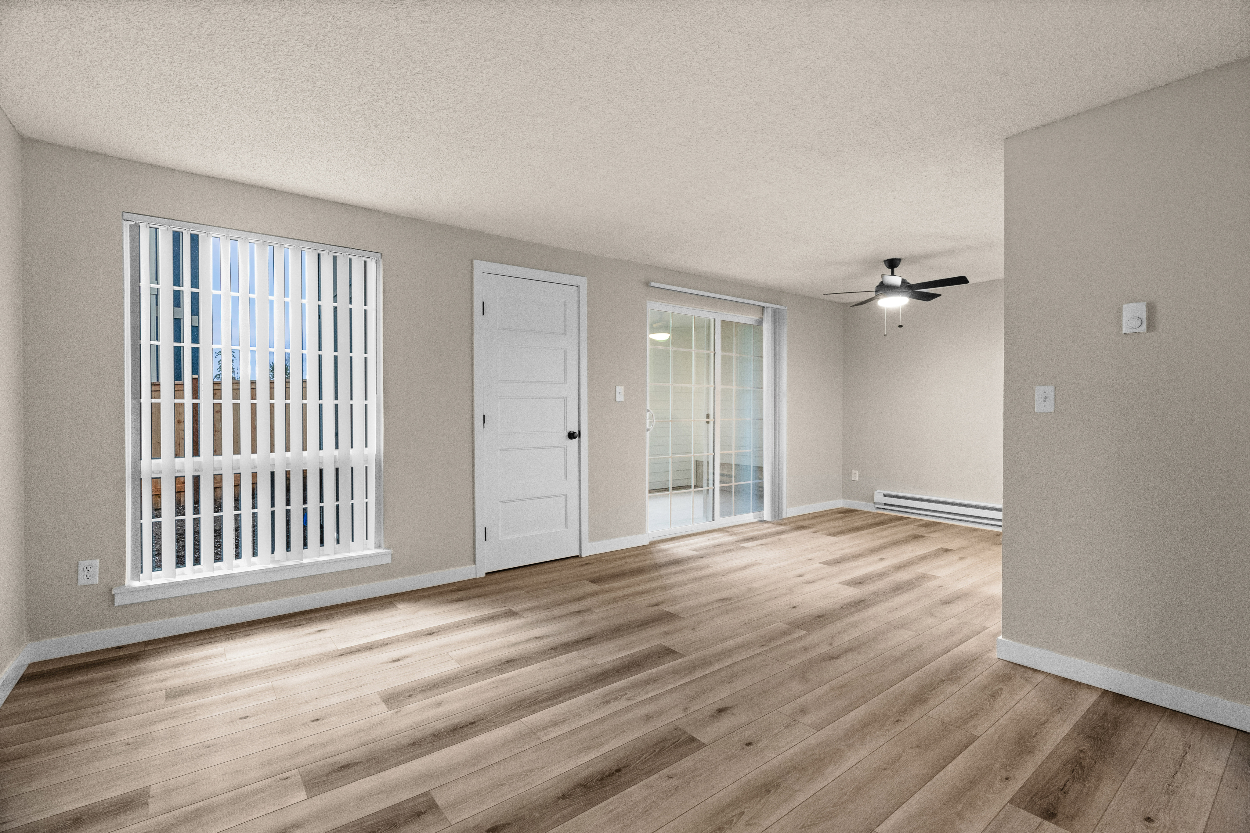 1 Bed 1 Bath Deluxe - 701 Sq Ft