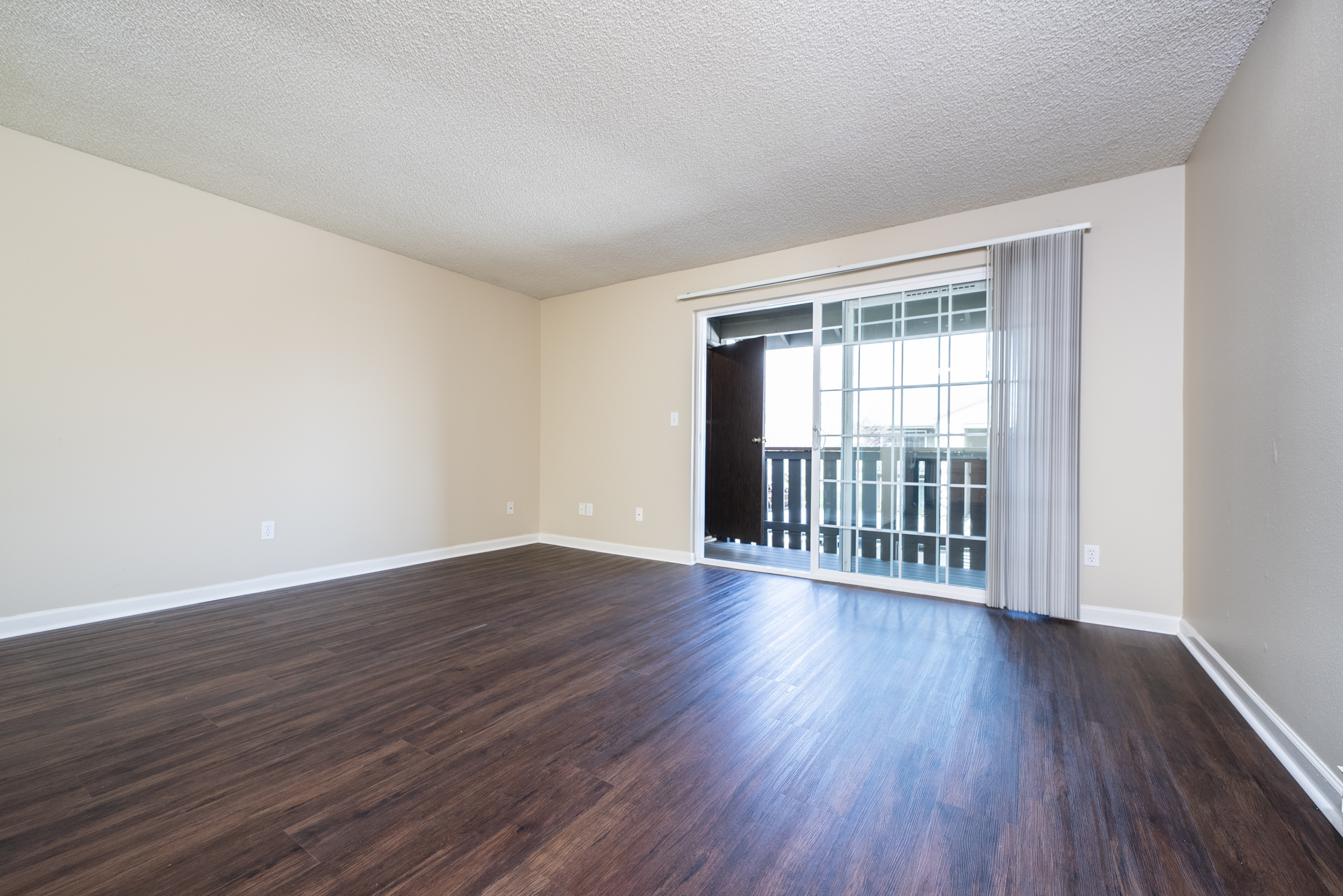 1 Bed 1 Bath Standard - 652 Sq Ft