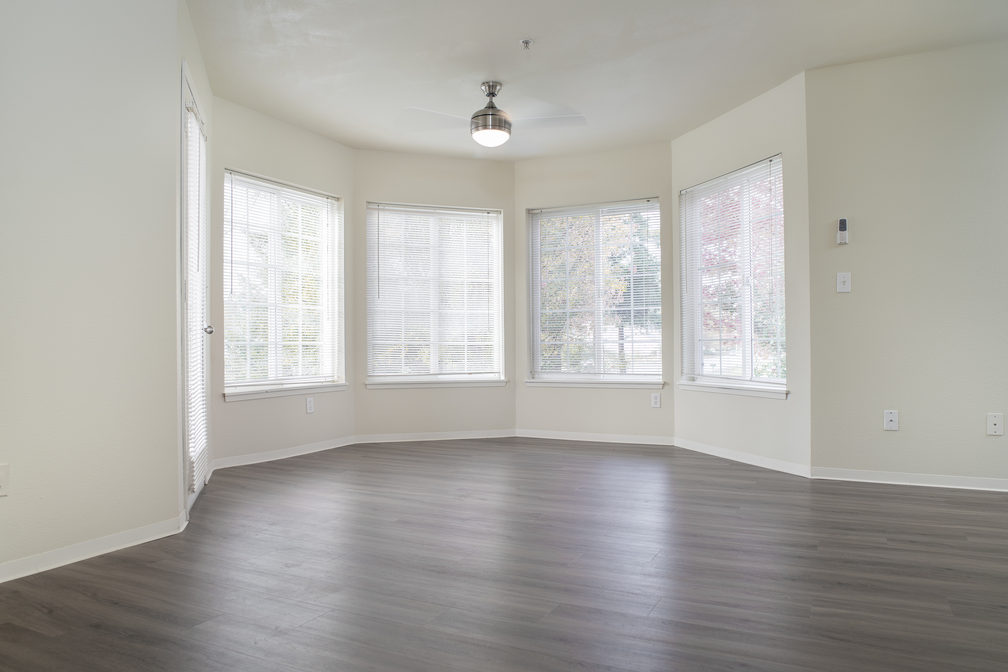 Studio 1 Bath - 531 Sq Ft