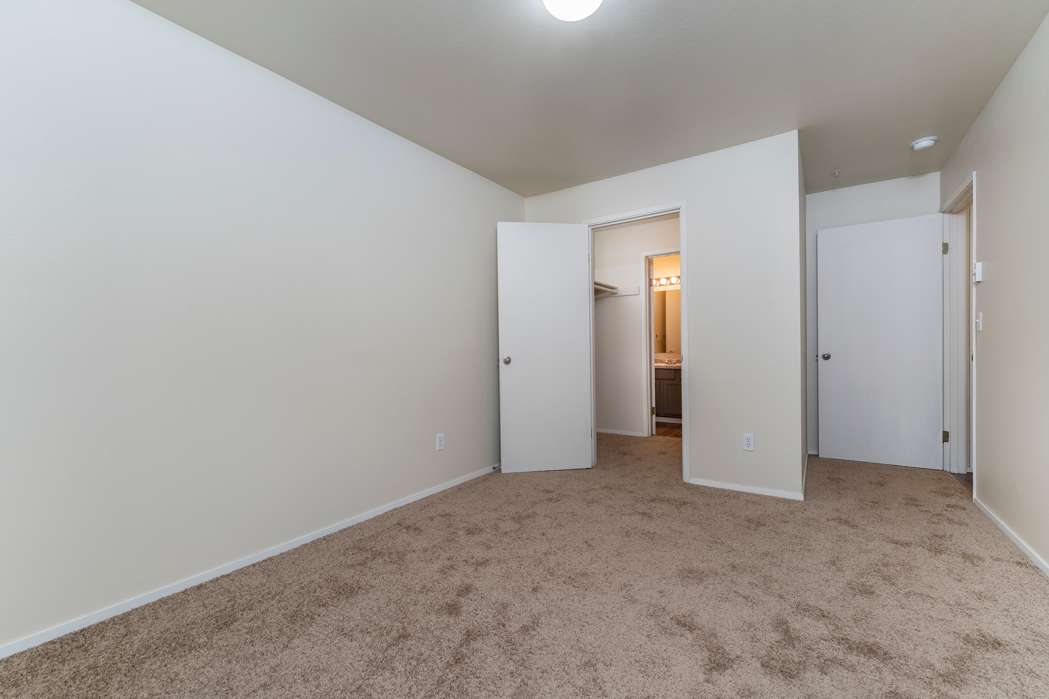 2 Bed 2 Bath - 980 Sq Ft