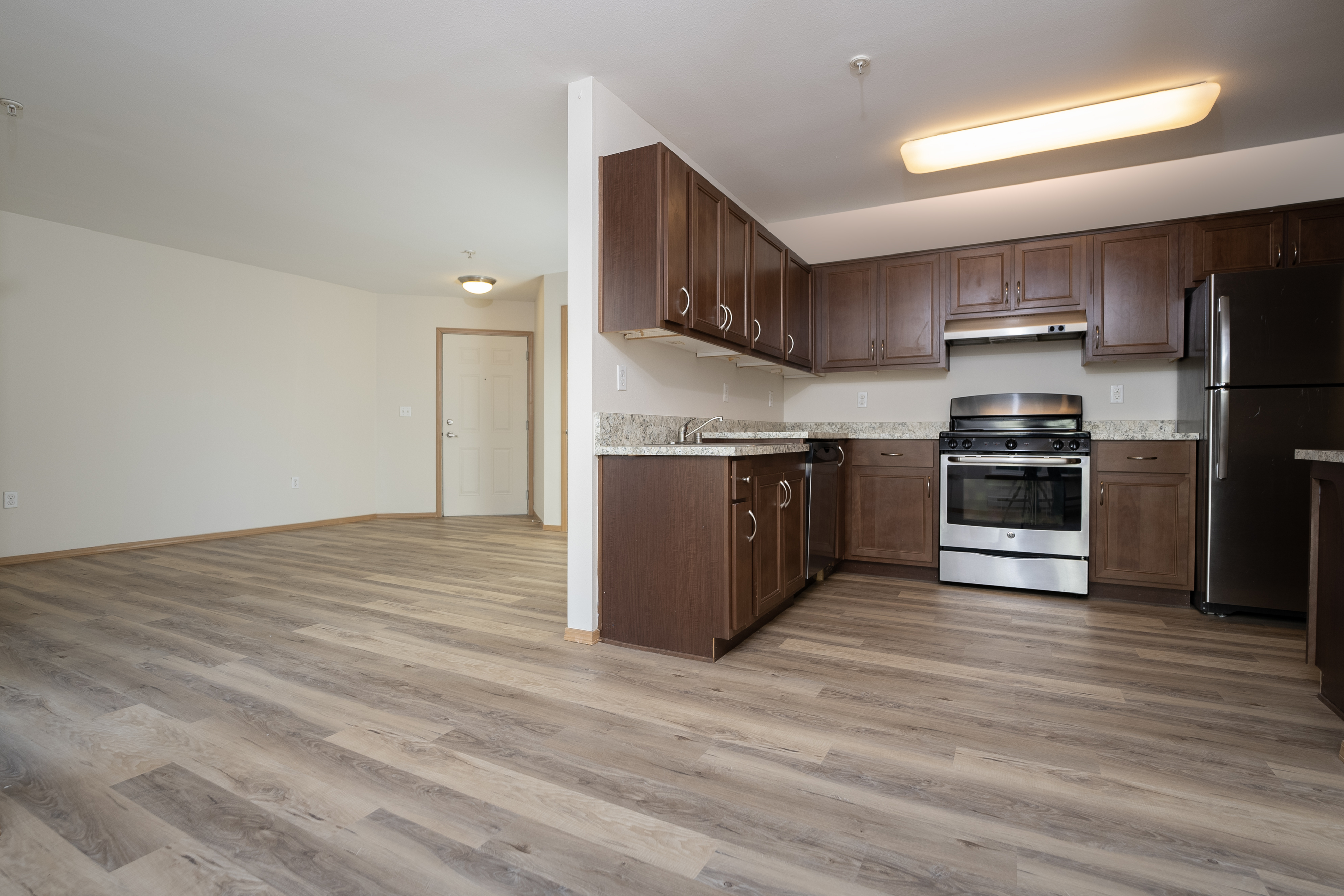 2 Bedroom 2 Bath Economy