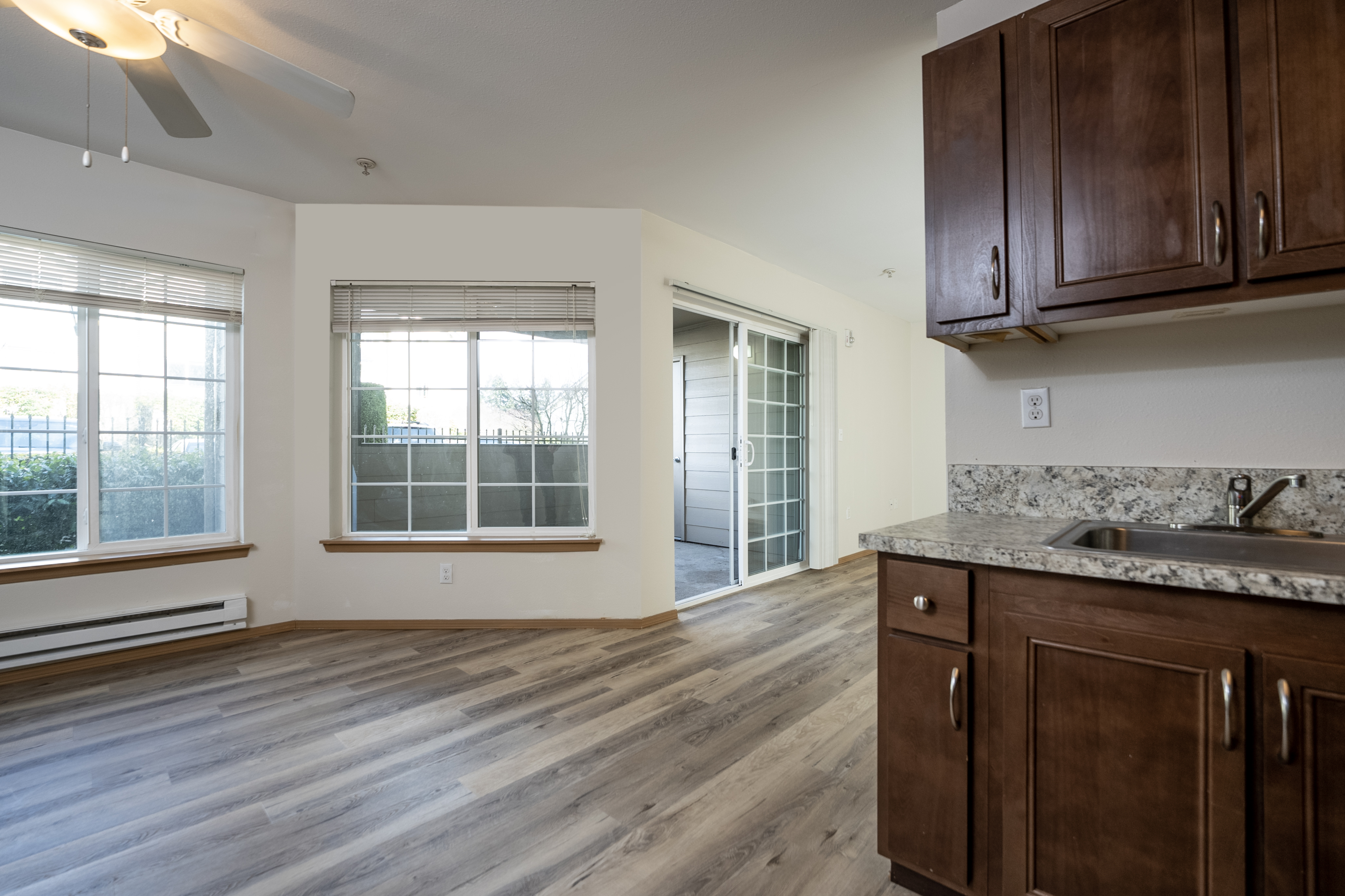 2 Bedroom 2 Bath Economy