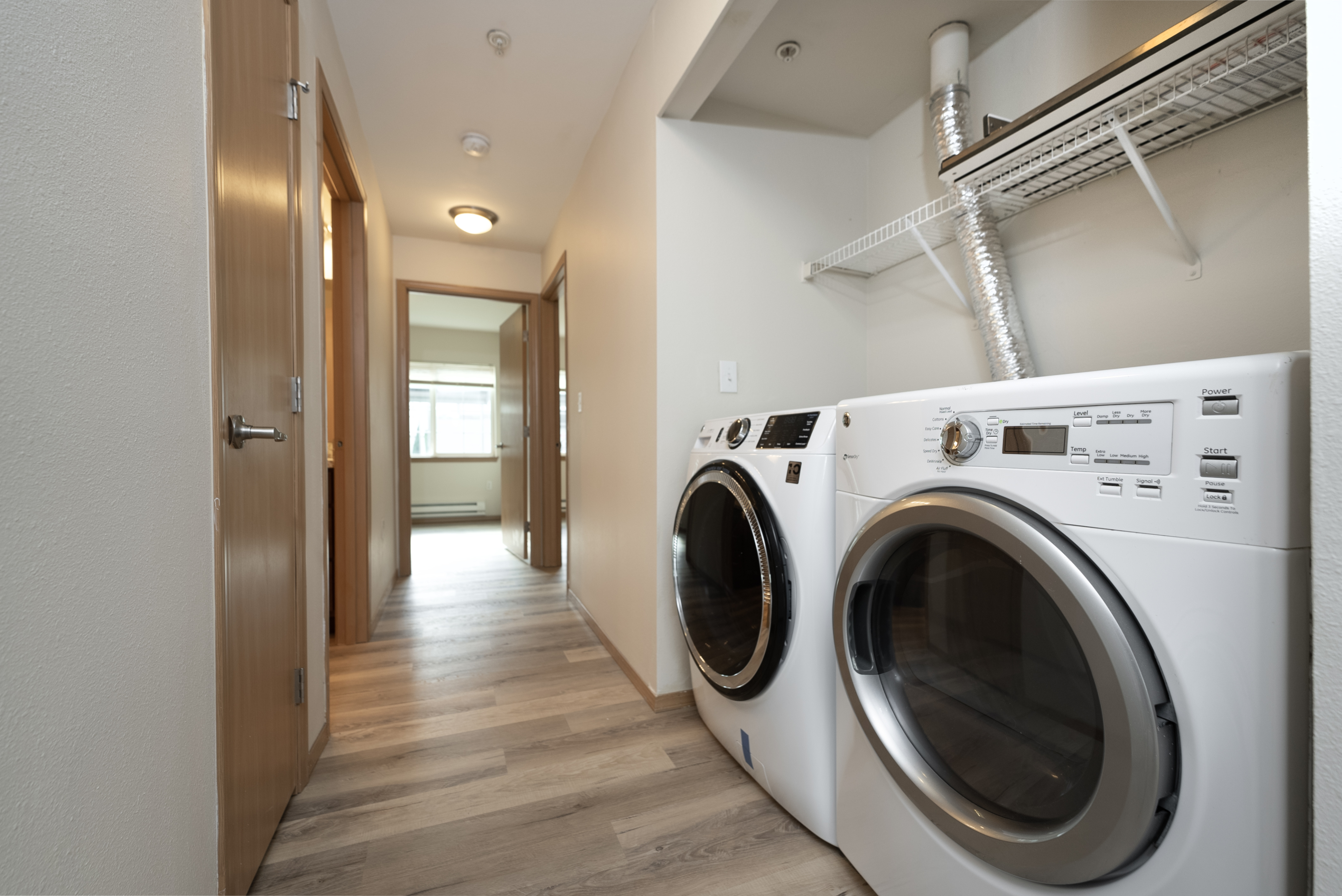 2 Bedroom 2 Bath Economy