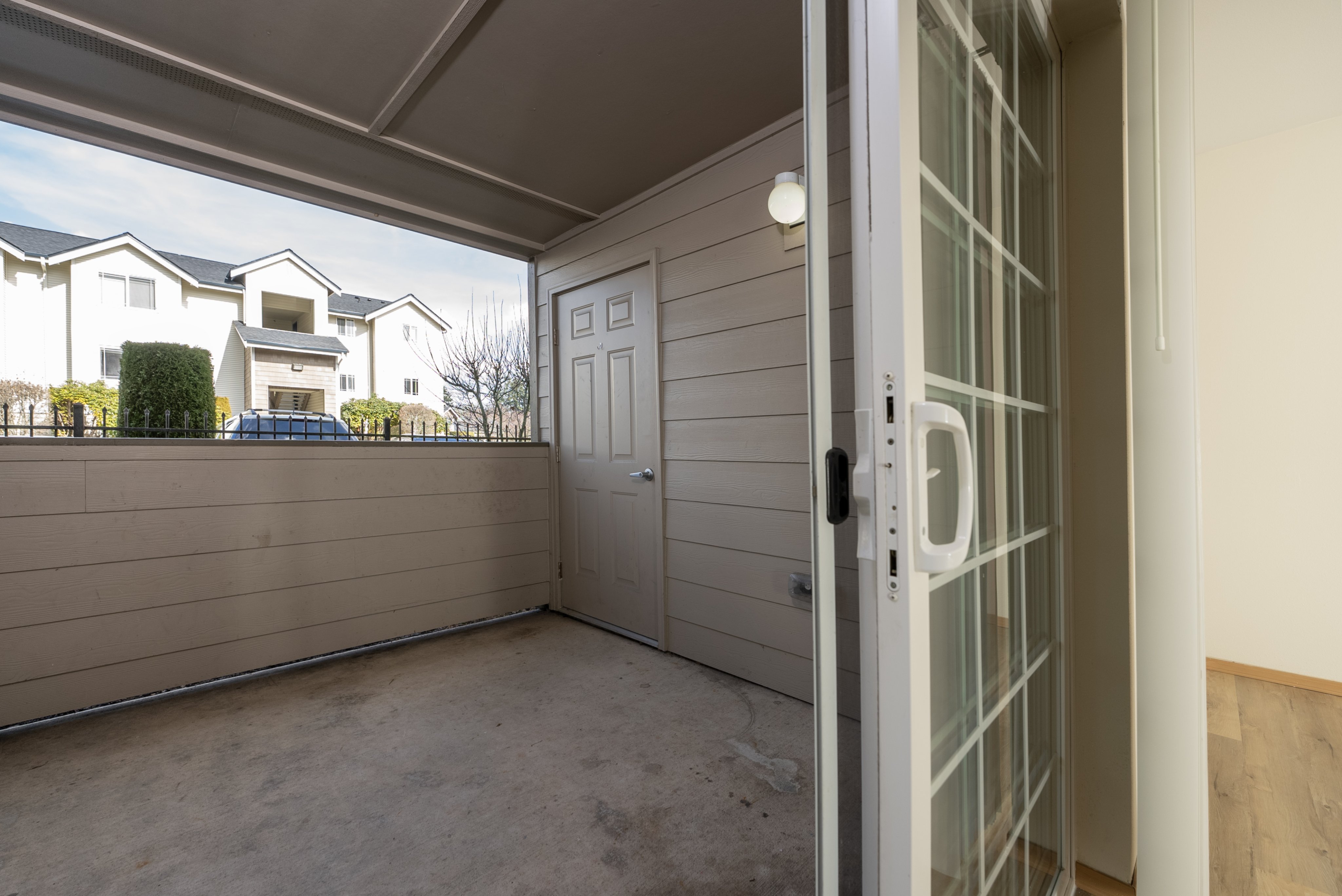2 Bedroom 2 Bath Economy