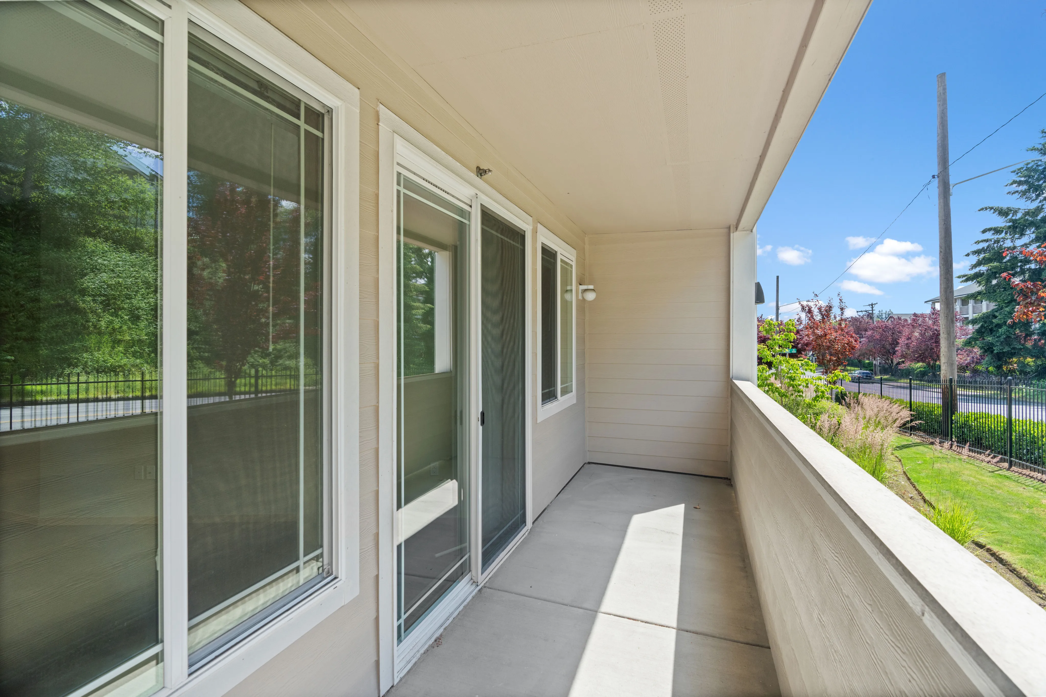 1 Bed 1 Bath Standard - 851 Sq Ft