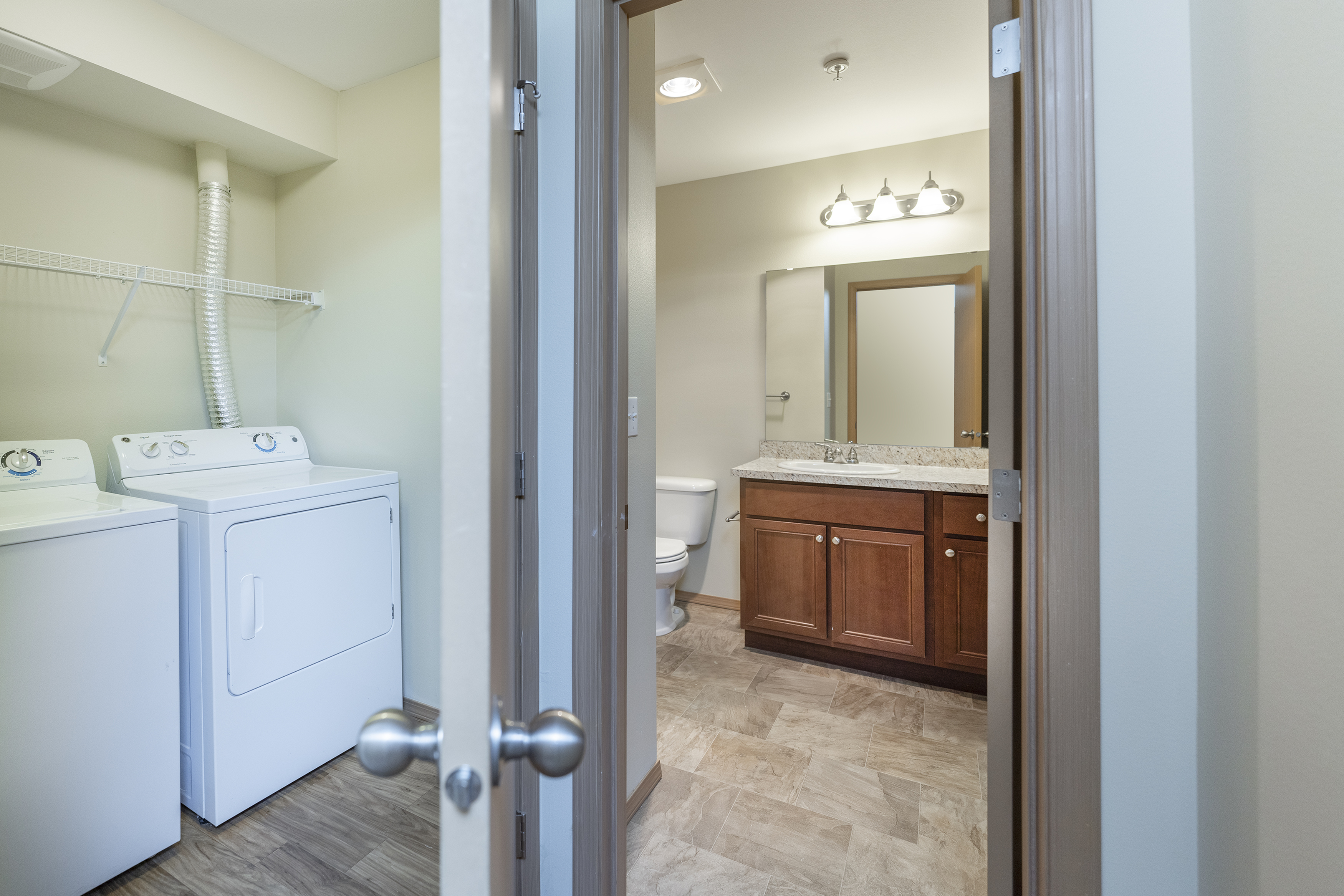 3 Bed 2 Bath - Deluxe - 1,250 Sq Ft