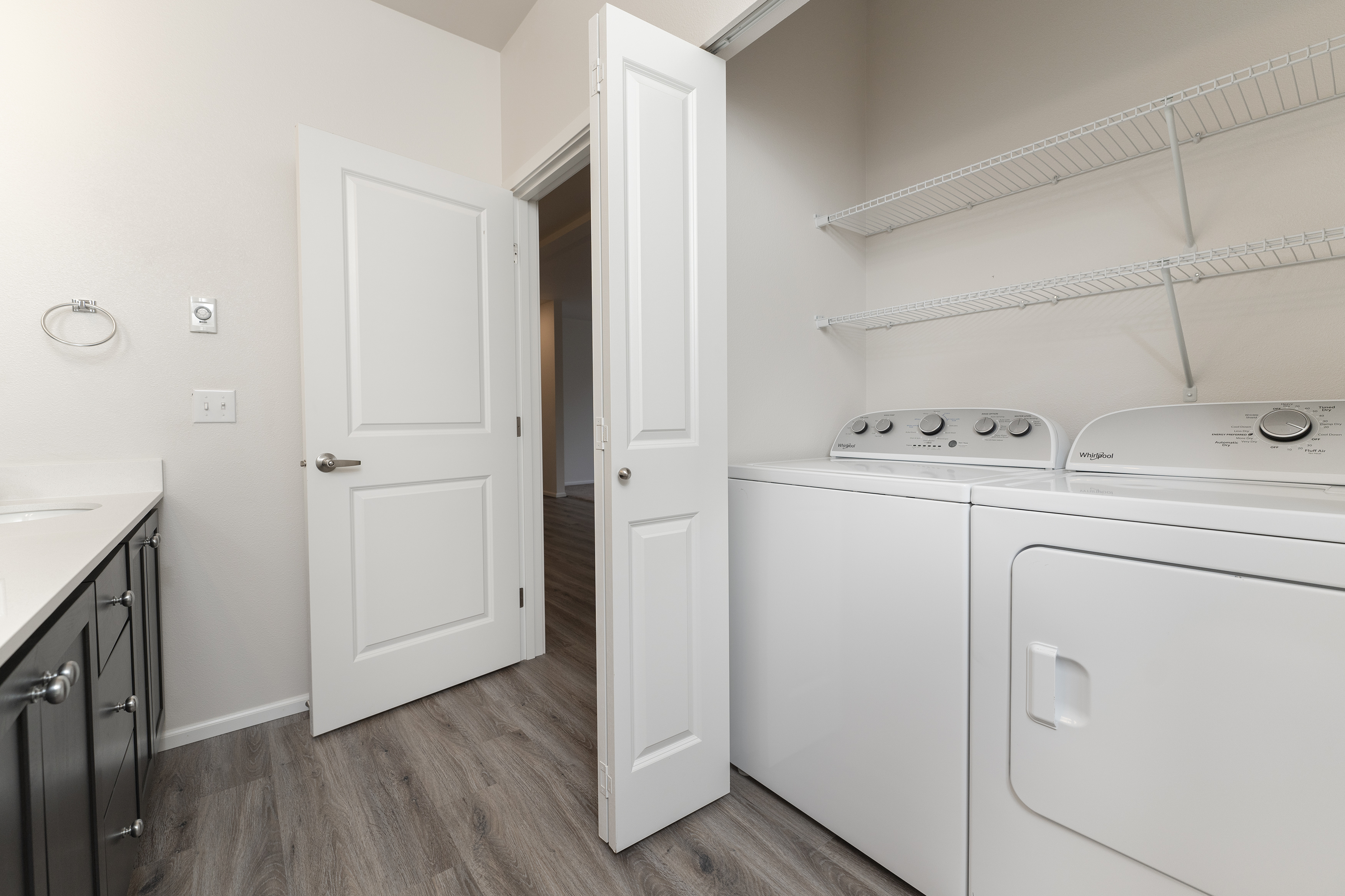 1 Bed 1 Bath Deluxe (A) - 862 Sq Ft