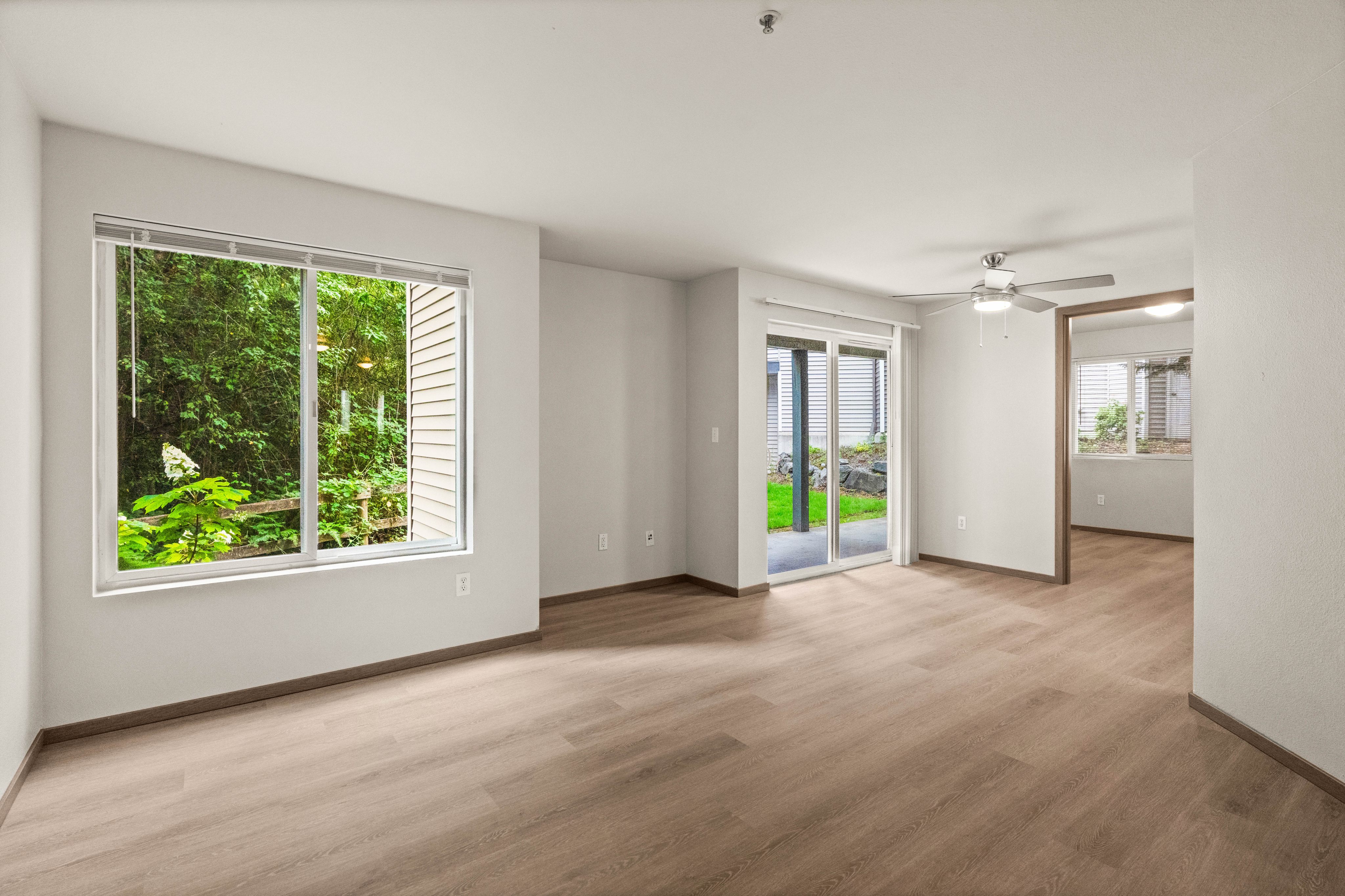 1 Bed 1 Bath with Den - 825 Sq Ft