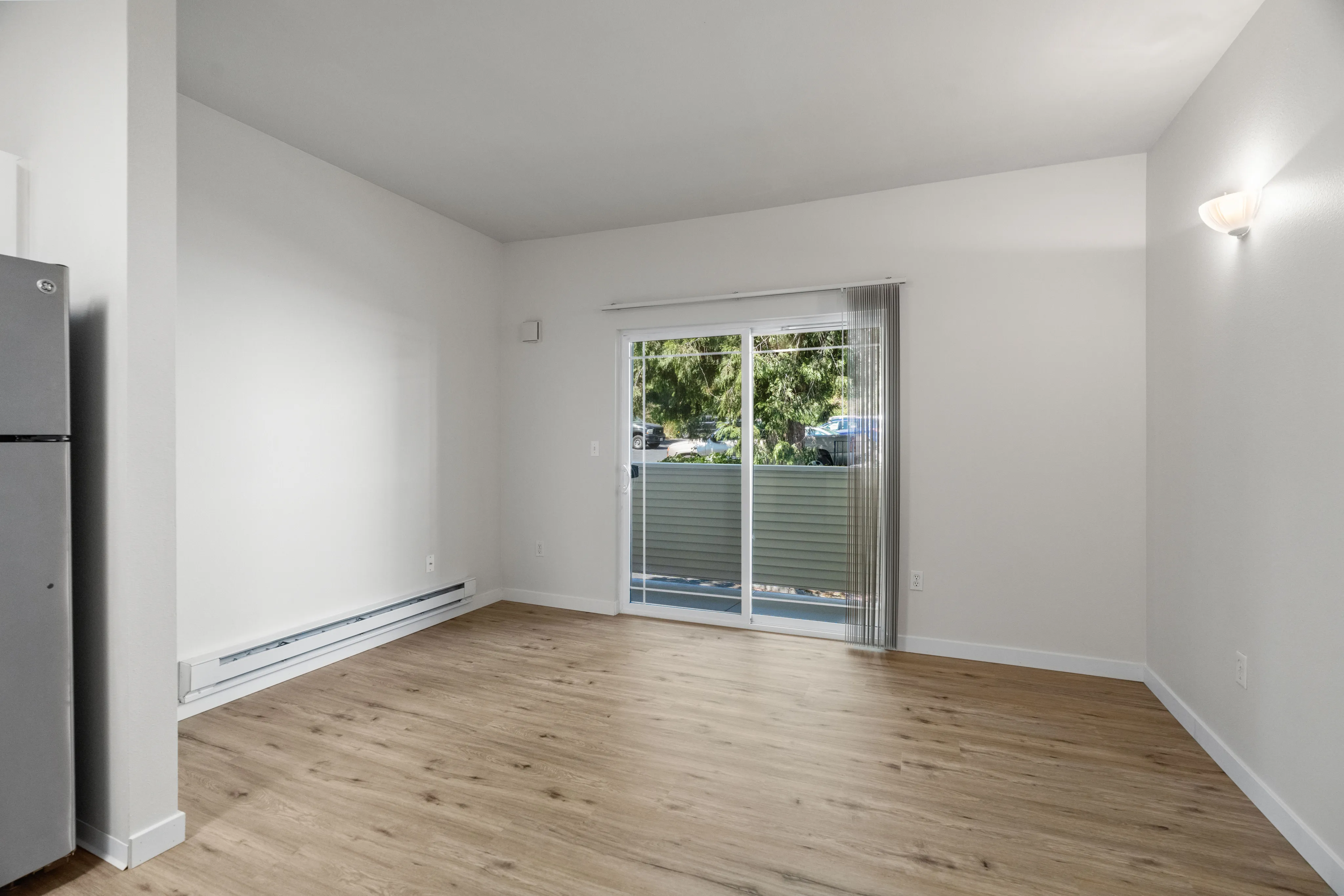 Studio Standard - 375 Sq Ft