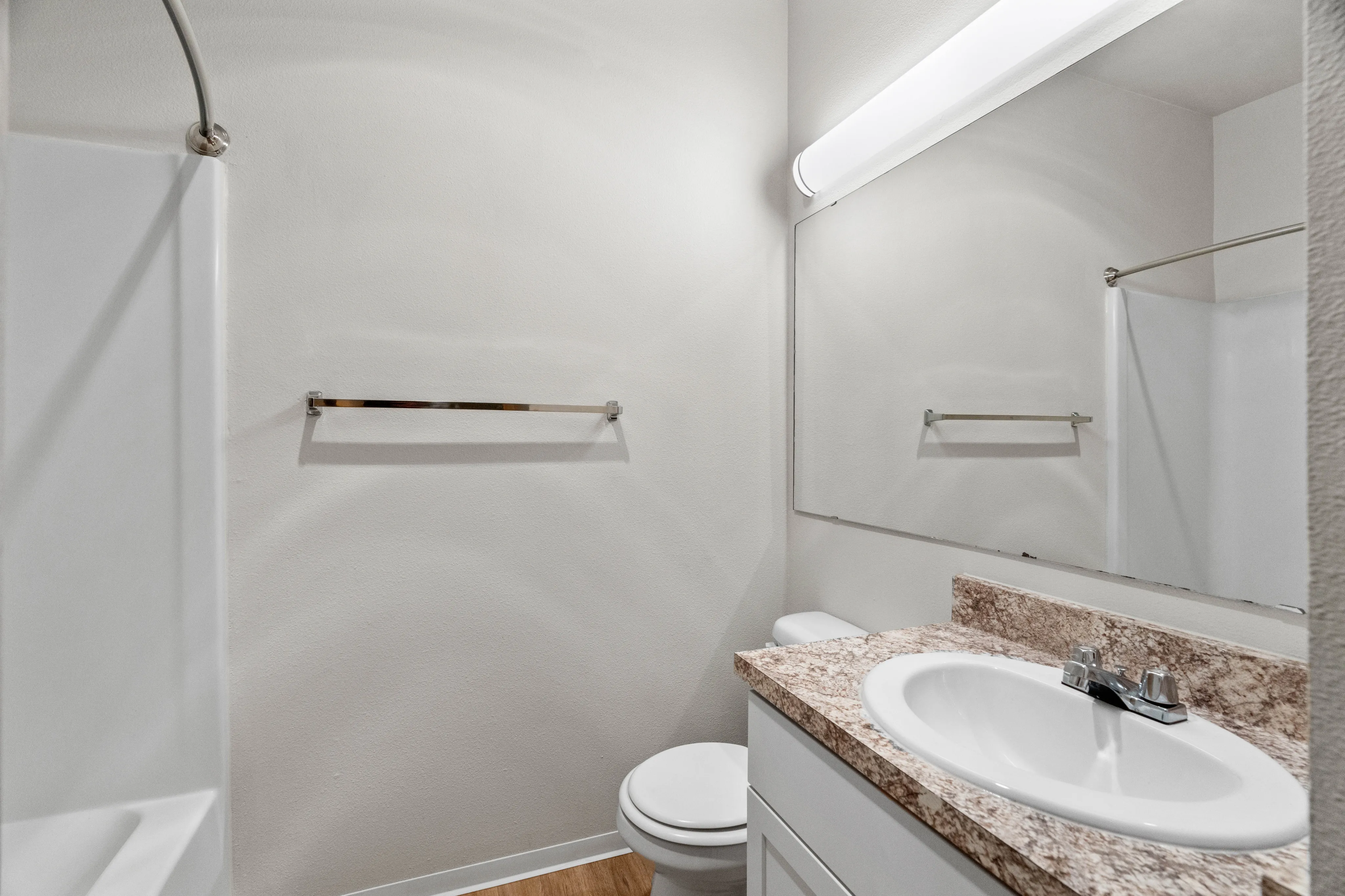 Studio Standard - 375 Sq Ft