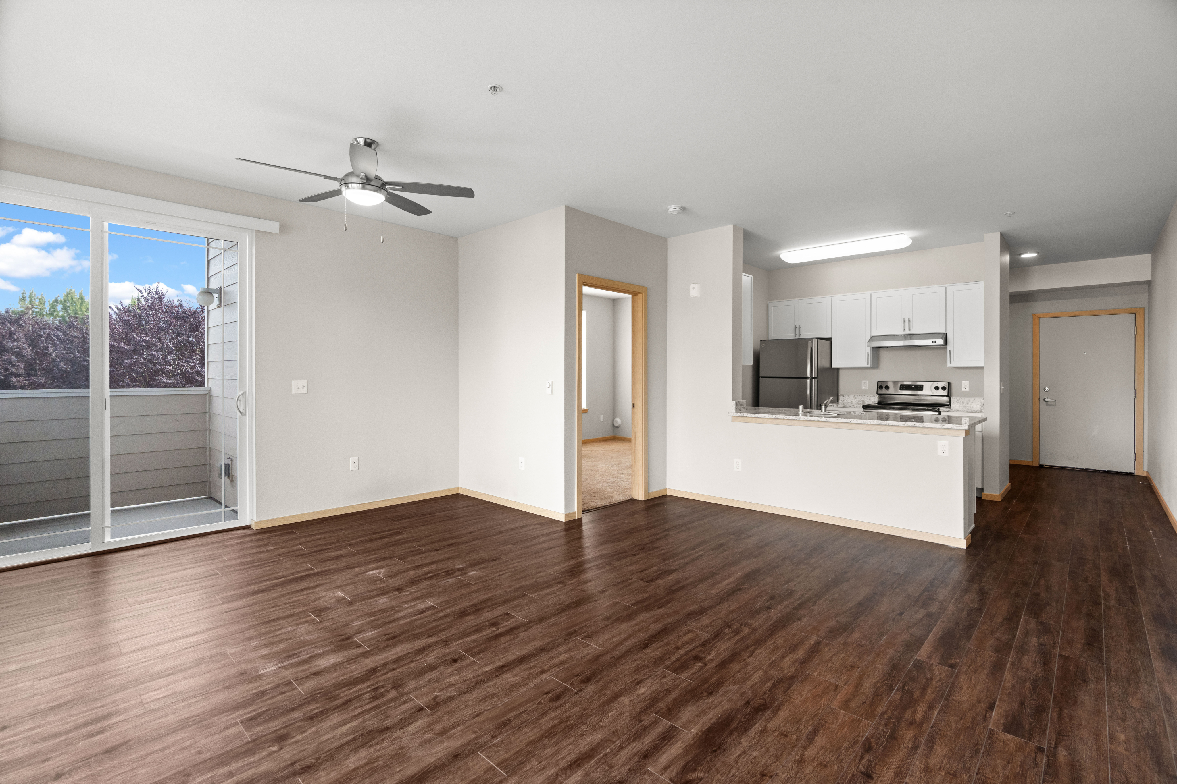 1 Bed 1 Bath Deluxe (2) - 913 Sq Ft