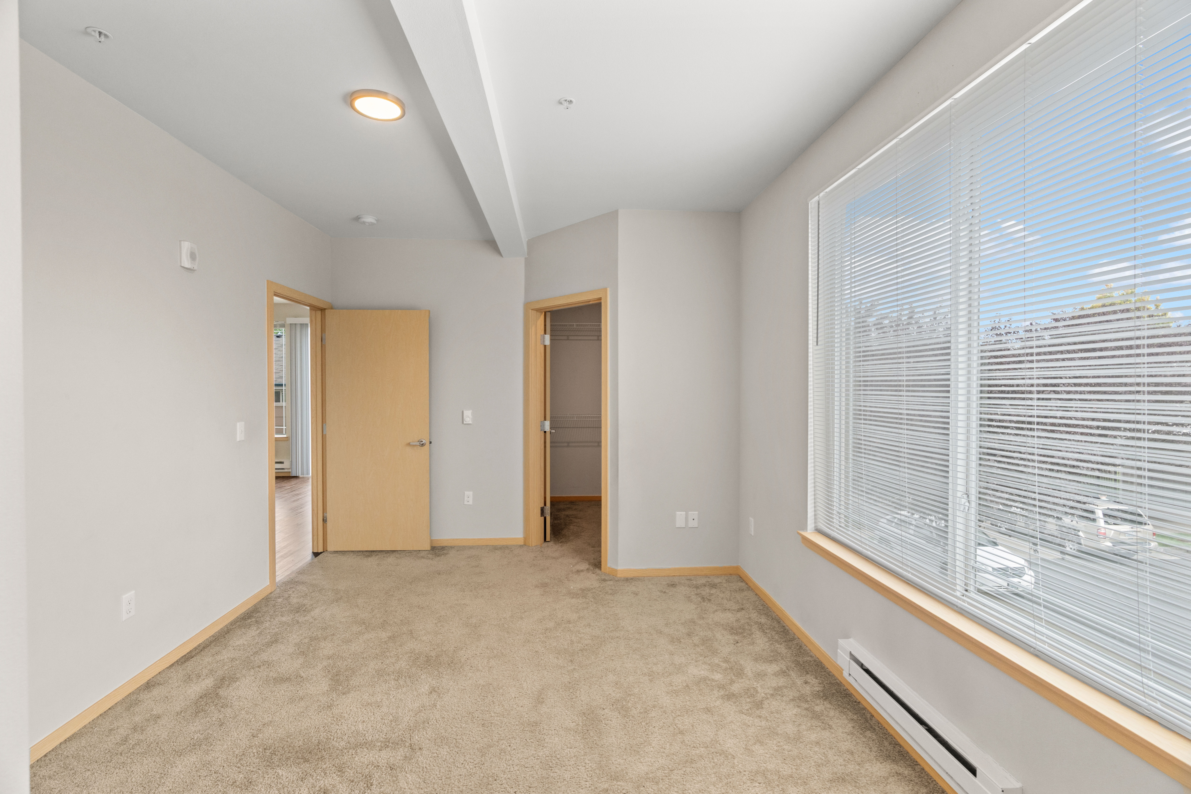 1 Bed 1 Bath Deluxe (2) - 913 Sq Ft