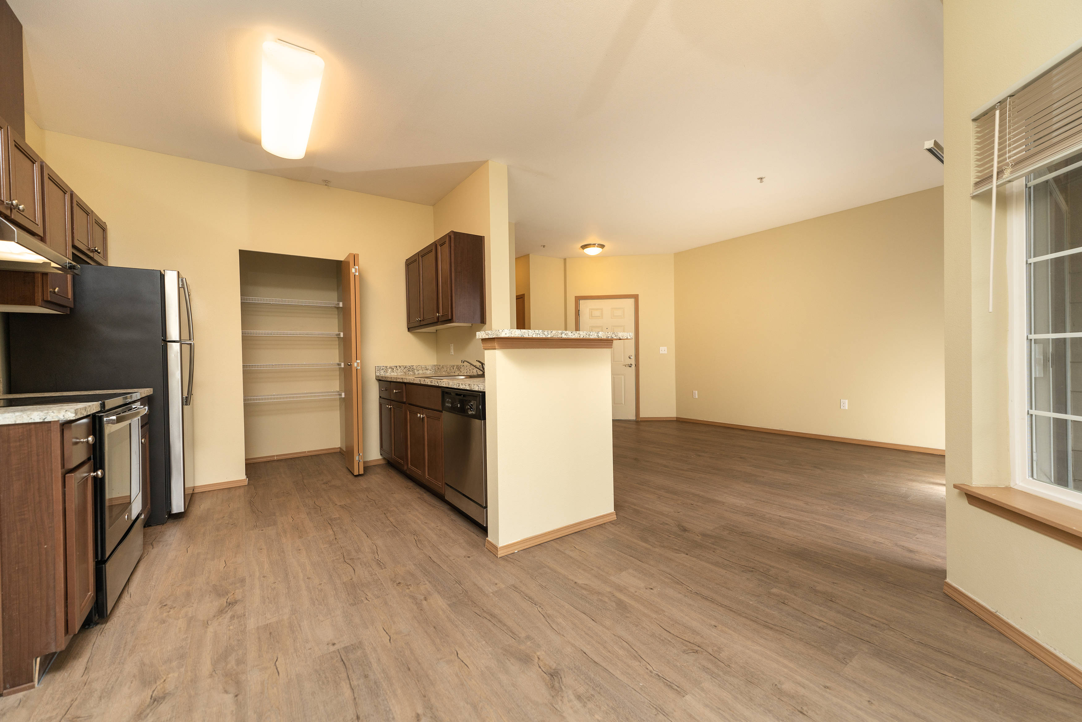 1 Bedroom Standard - 727 Sq Ft