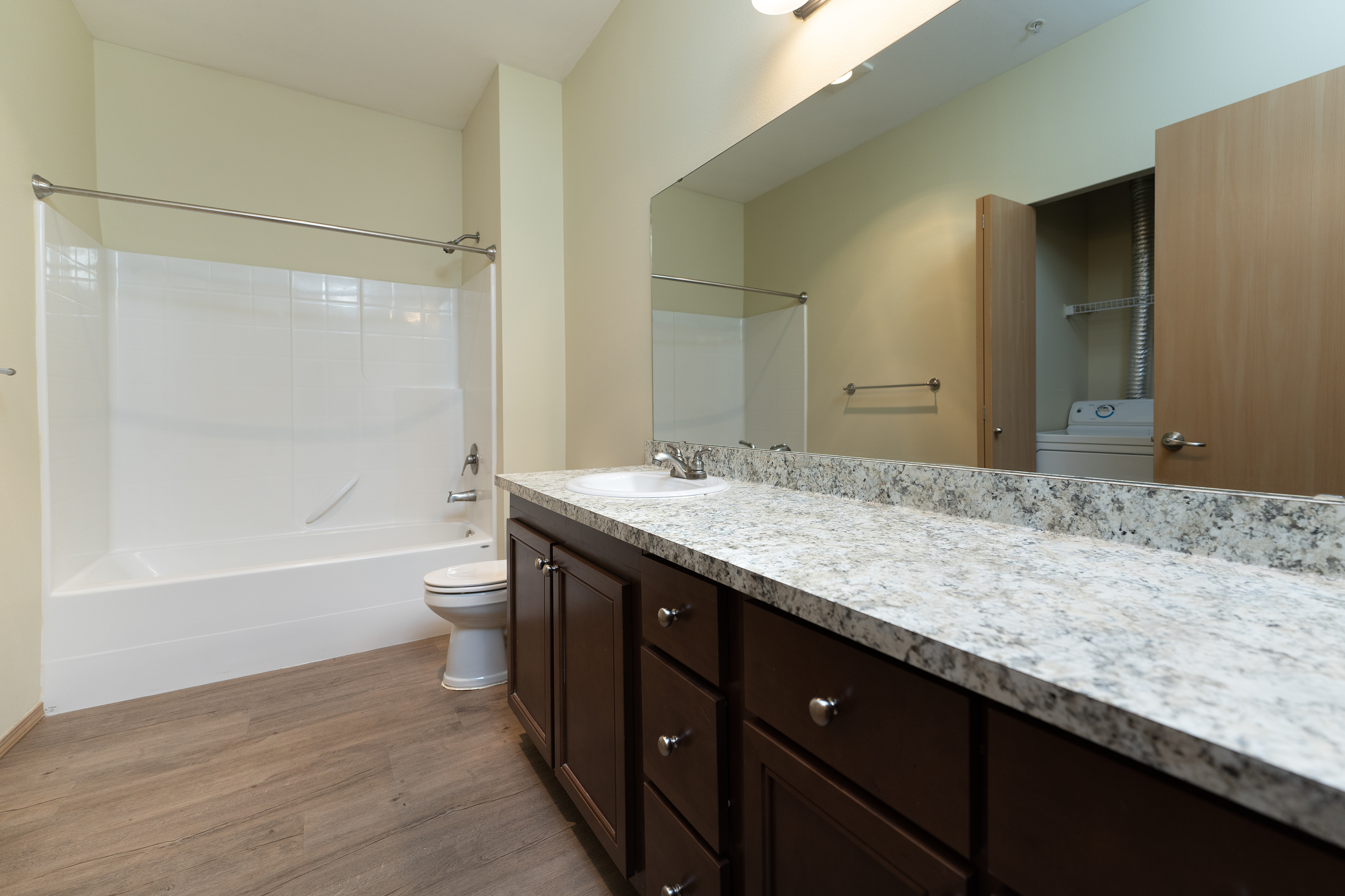 1 Bedroom Standard - 727 Sq Ft