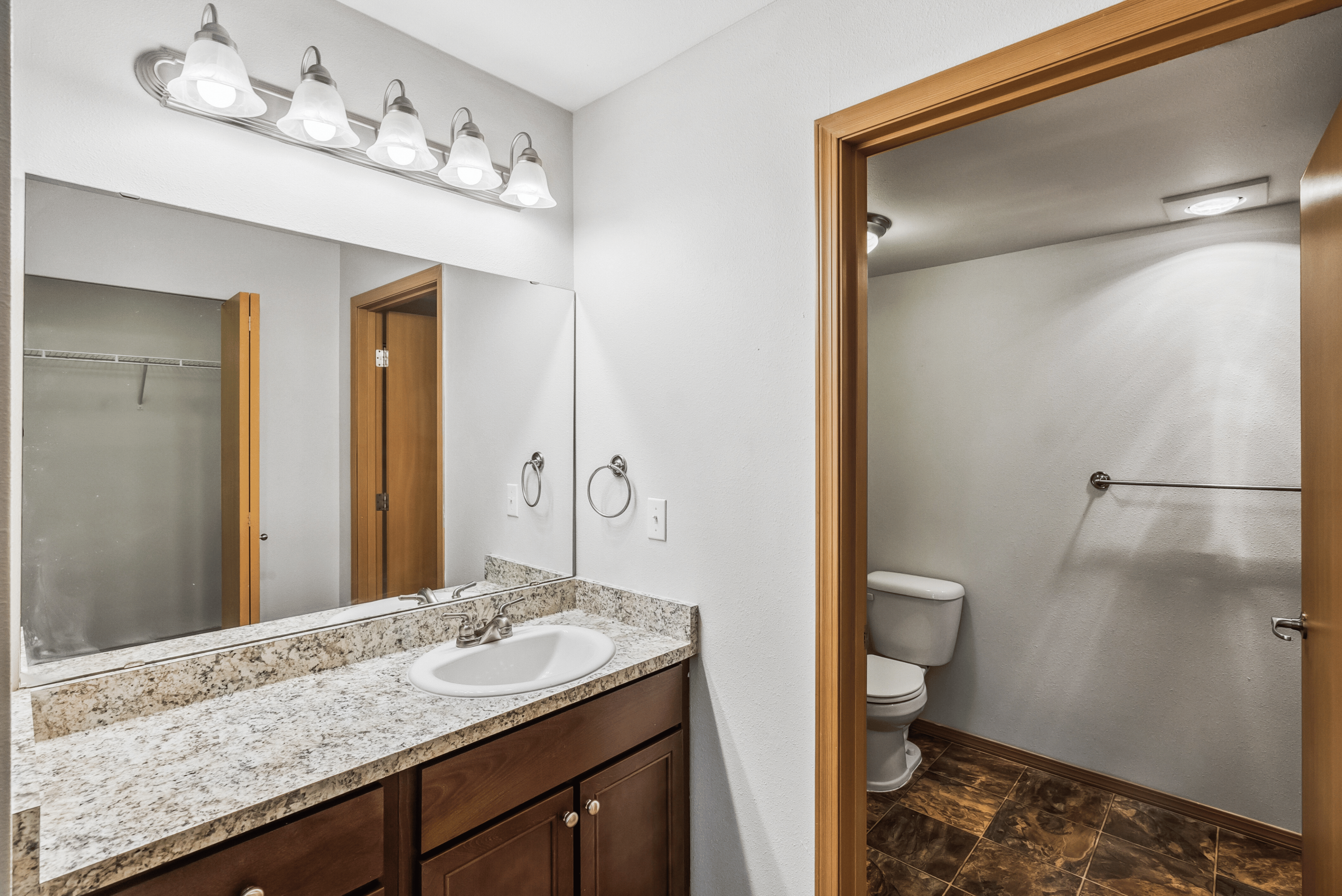 2 Bed 2 Bath Deluxe - 1,036 Sq Ft