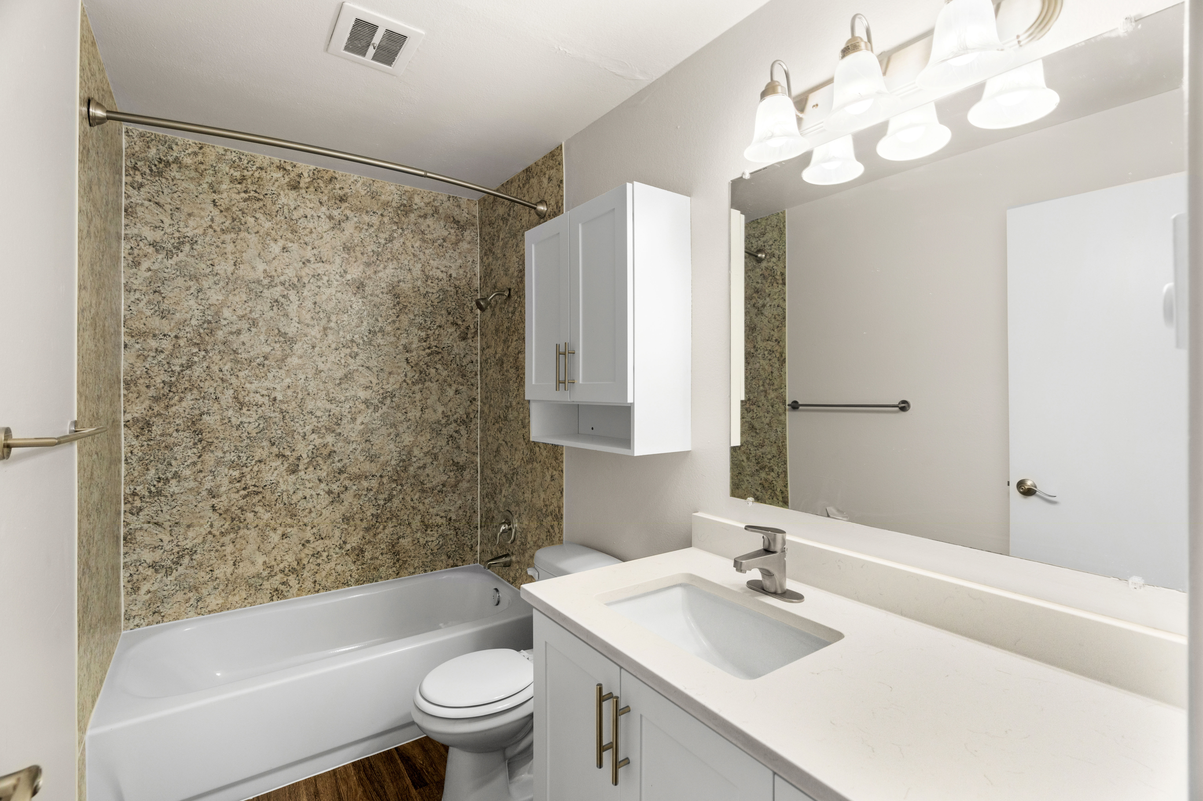 2 Bed 1 Bath Standard - 875 Sq Ft