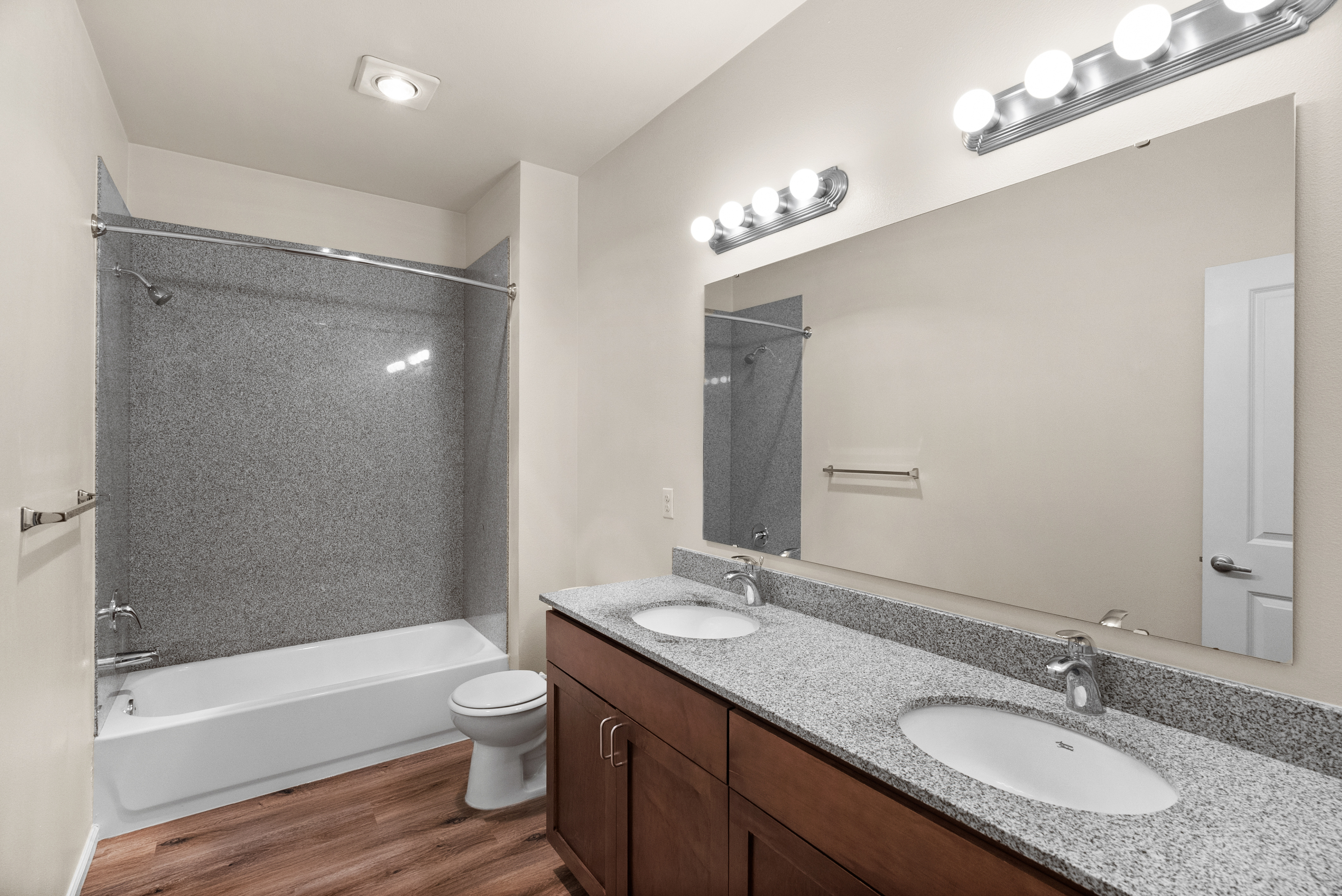 2 Bed 2 Bath Standard - 1,101 Sq Ft