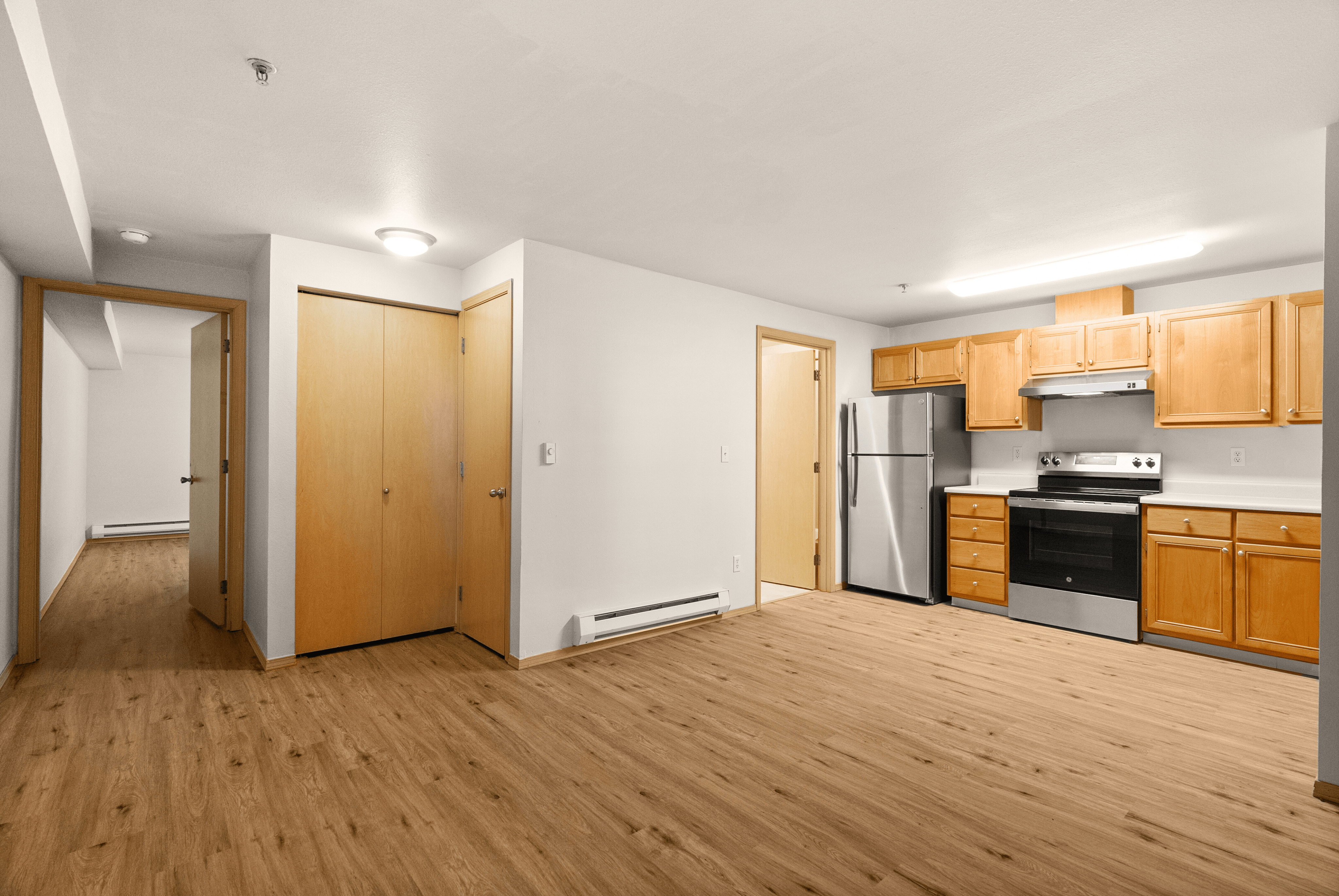 1 Bed 1 Bath Economy - 560 Sq Ft