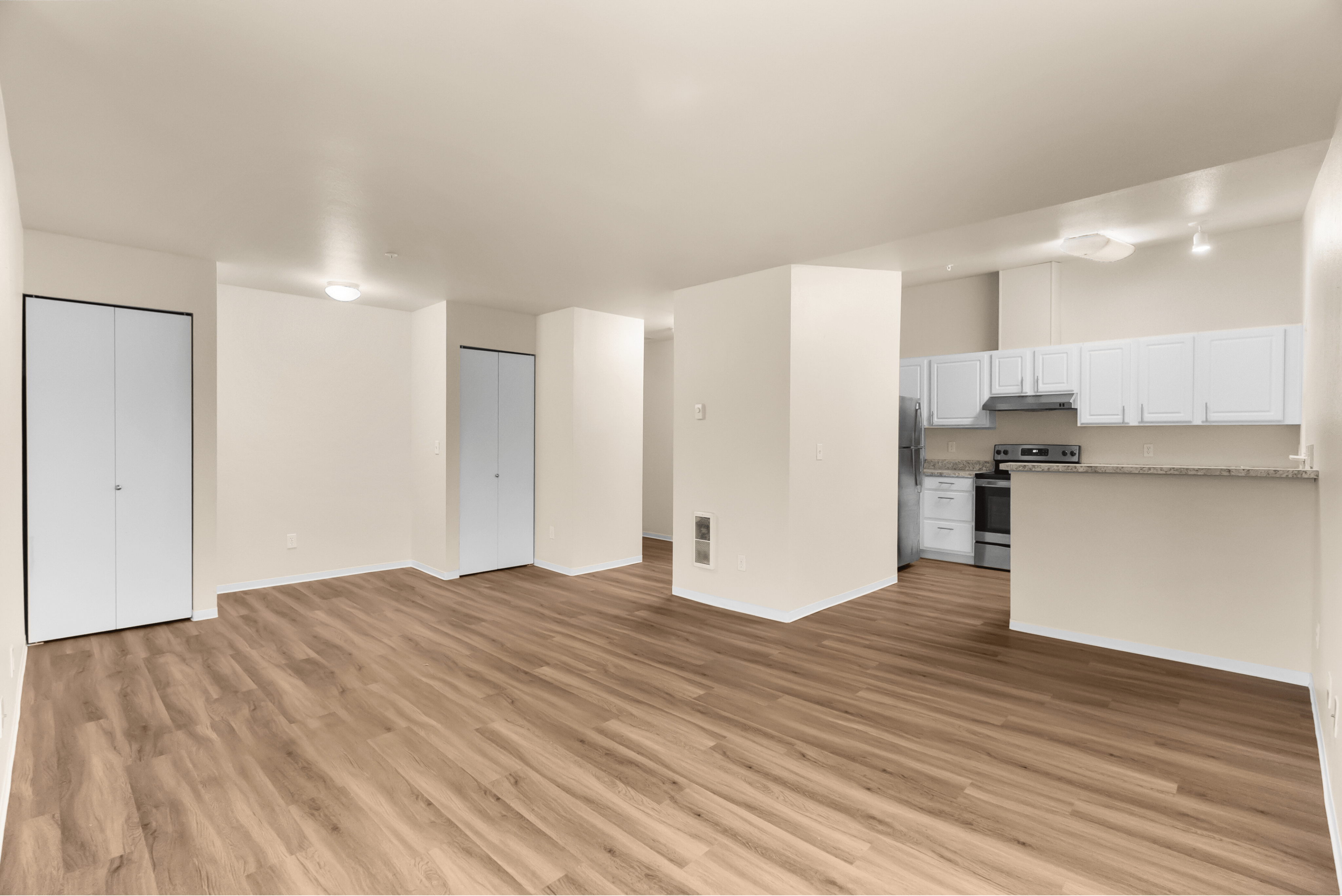 Studio Deluxe - 545 Sq Ft