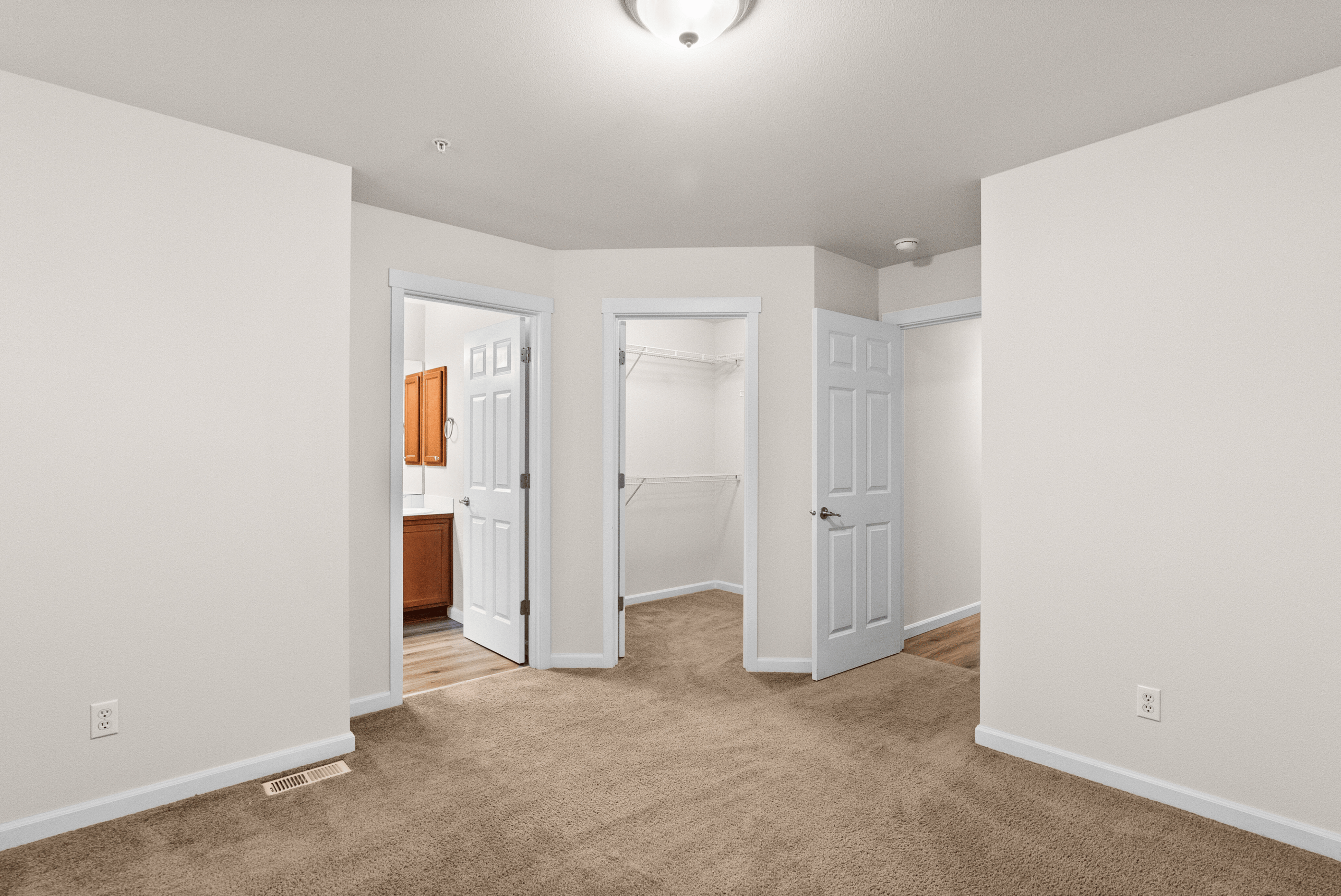 3 Bed 2.5 Bath Standard Townhome - 1457 Sq Ft
