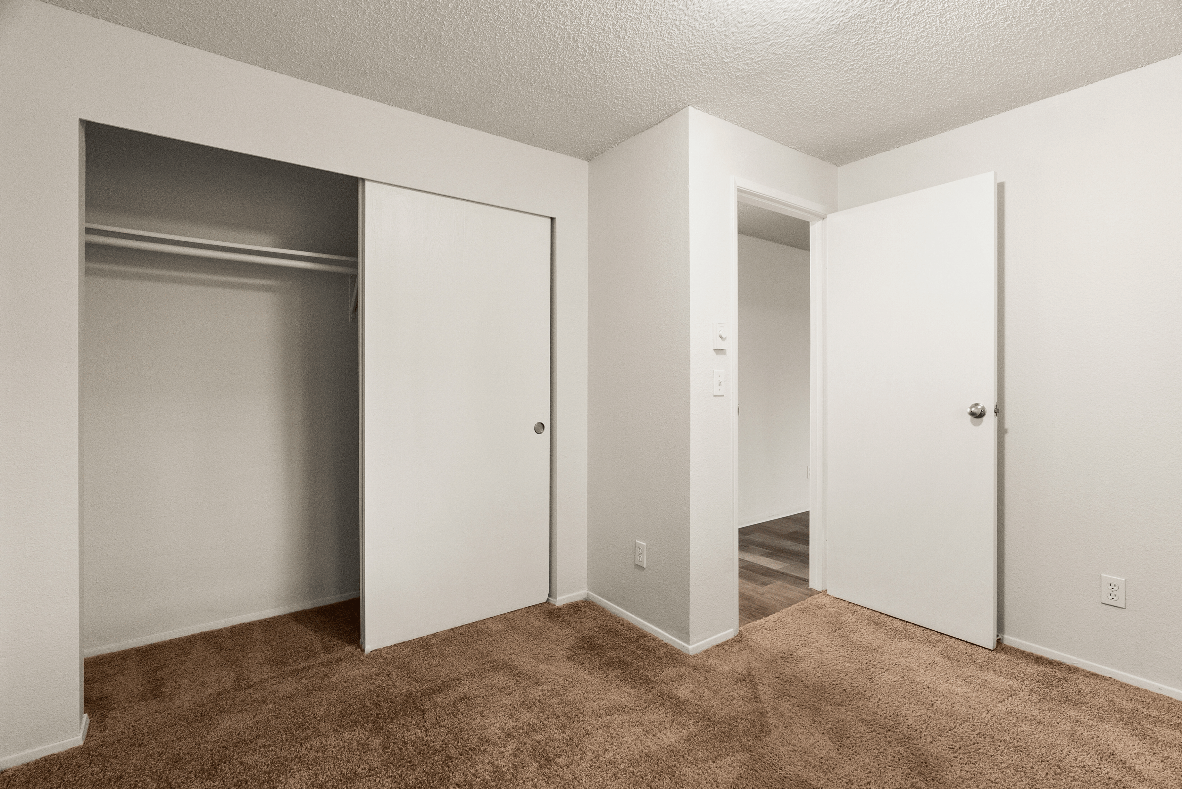 1 Bed 1 Bath - 450 Sq Ft