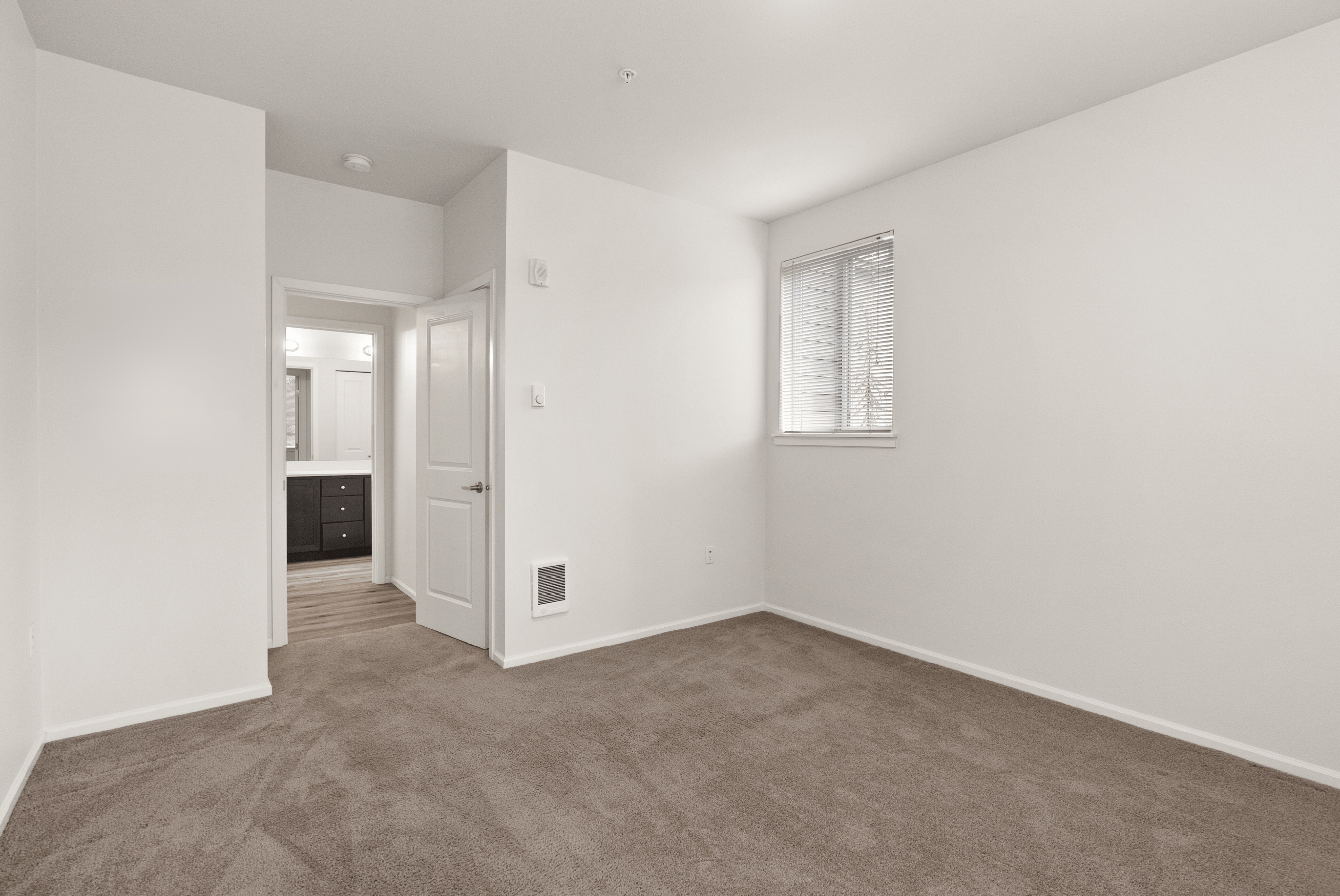 1 Bed 1 Bath Standard - 863 Sq Ft