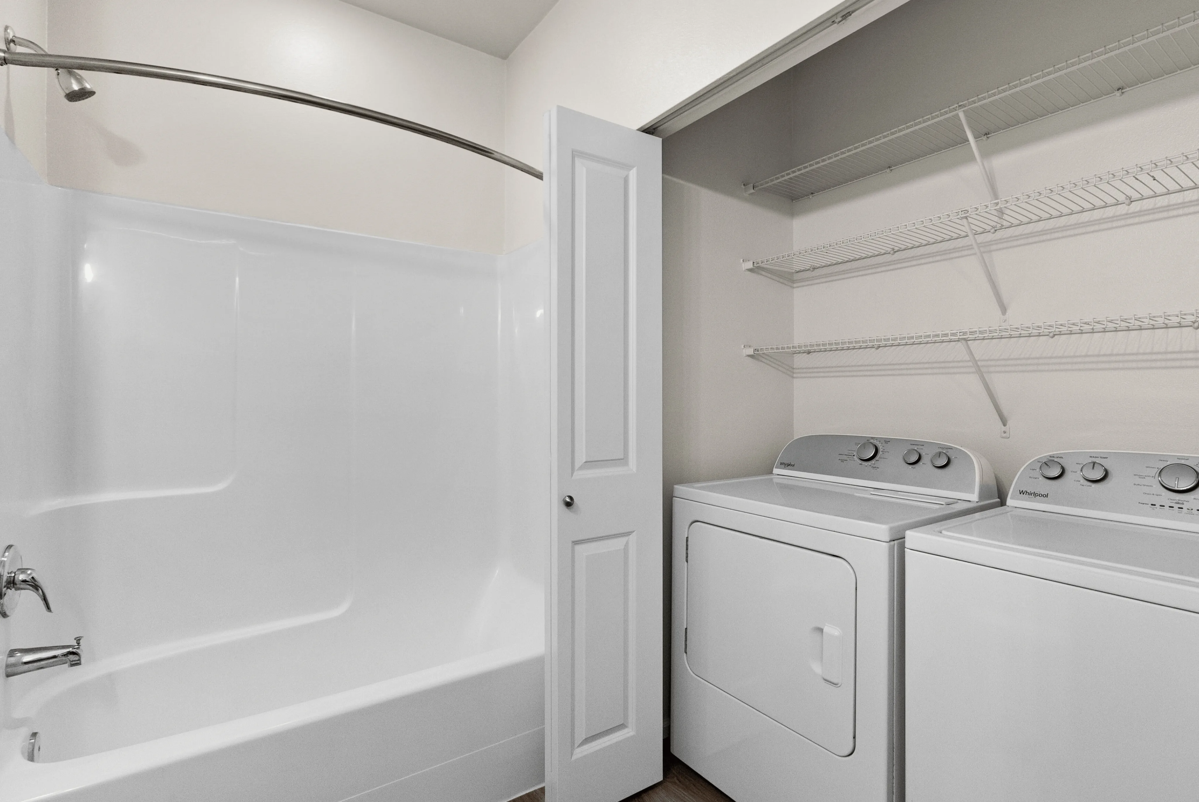 1 Bed 1 Bath Standard - 863 Sq Ft