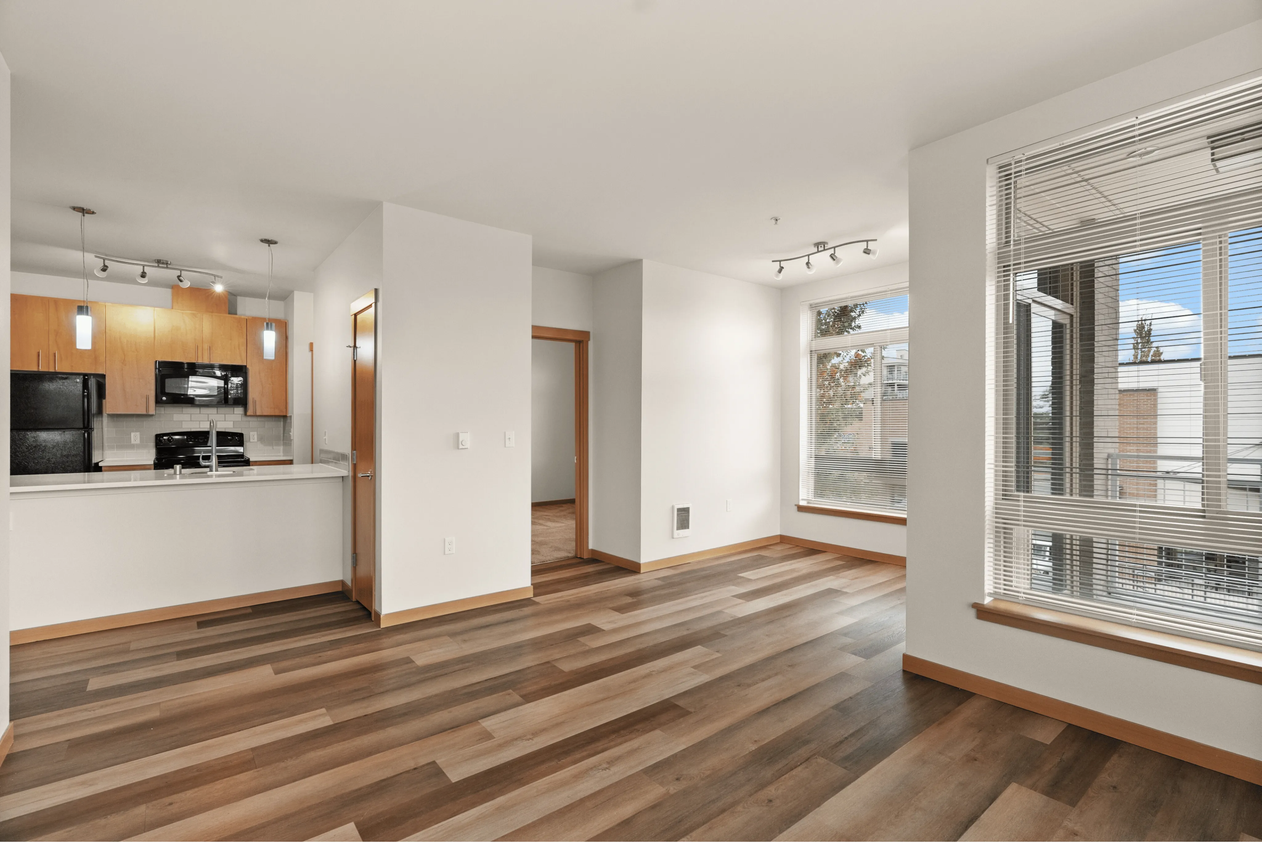 2 Bed 1 Bath Economy - 852 Sq Ft
