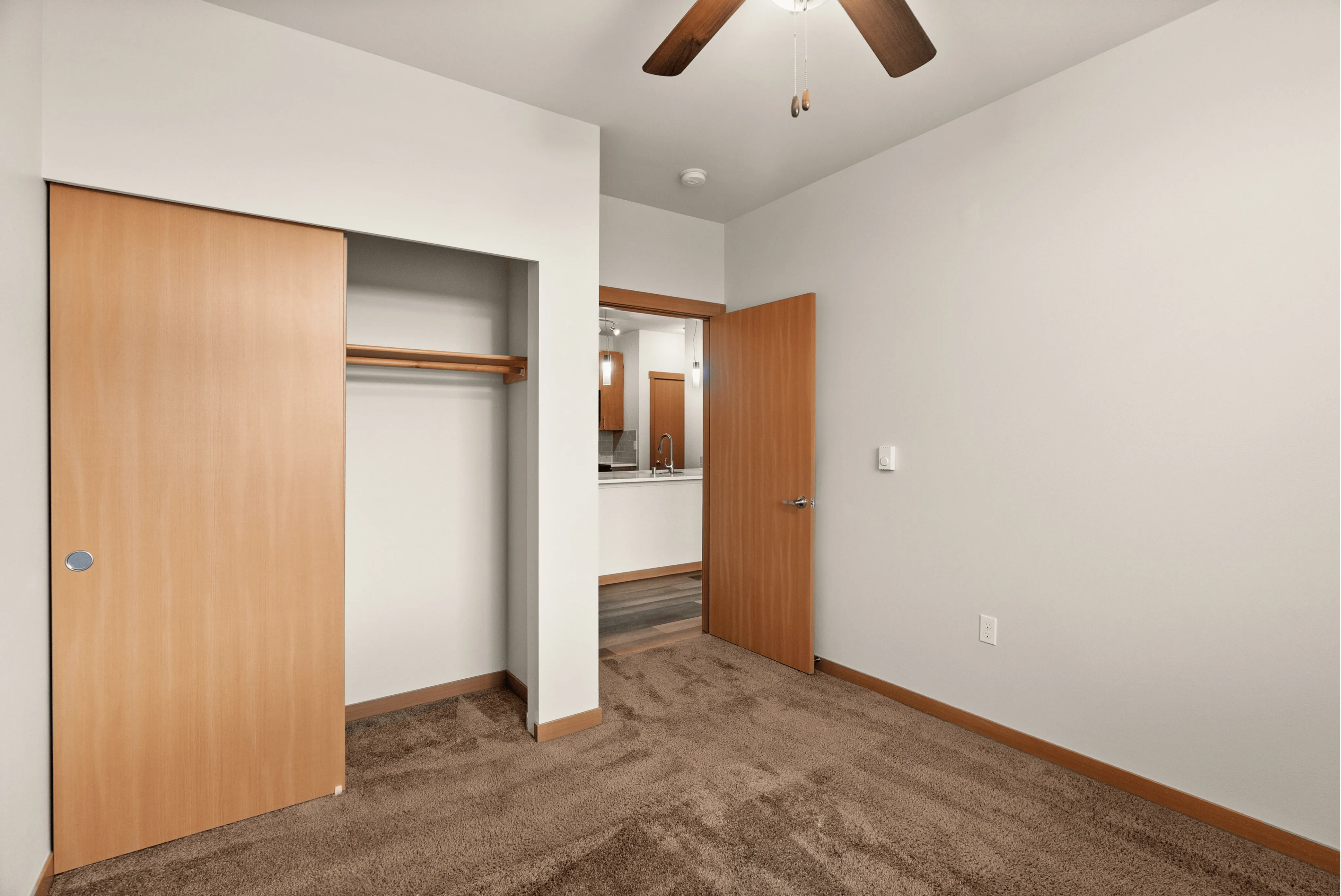 2 Bed 1 Bath Economy - 852 Sq Ft