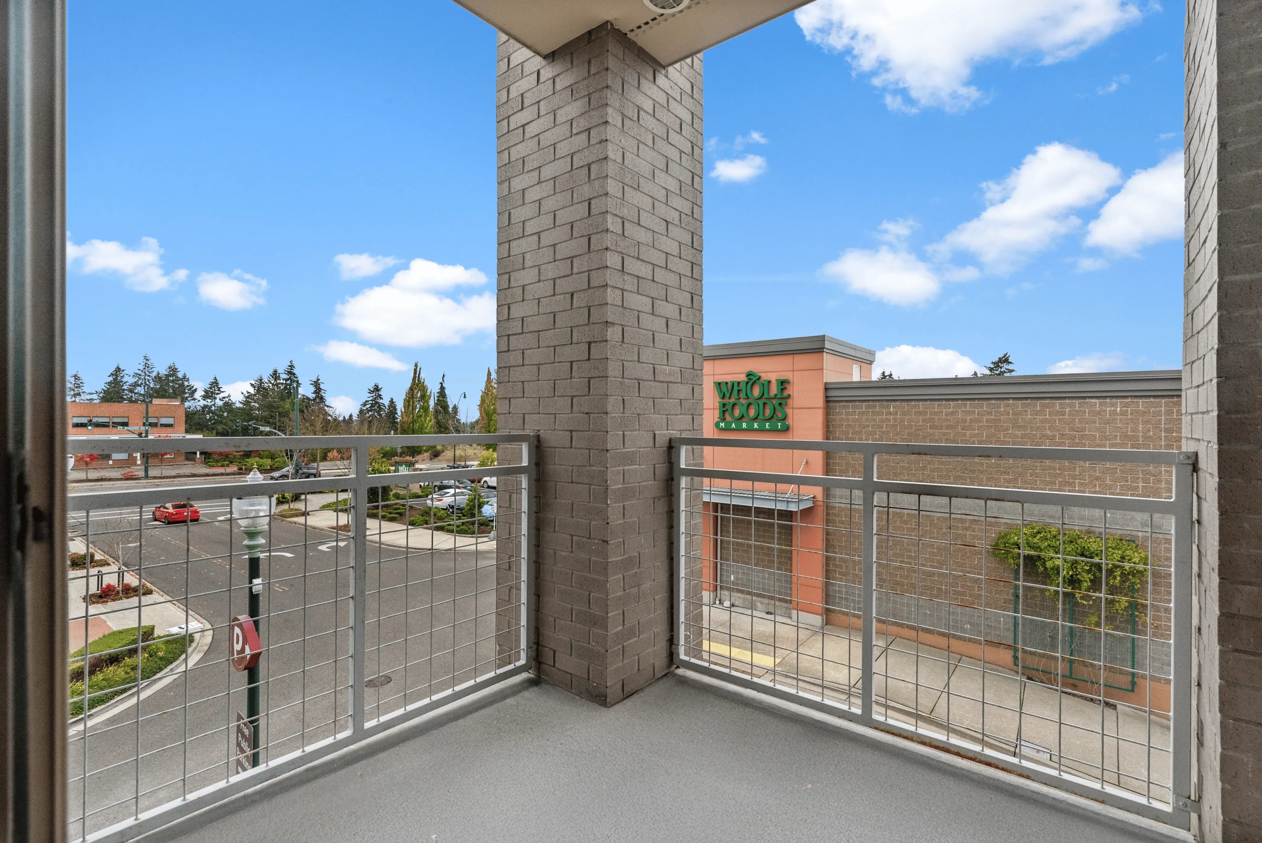 2 Bed 1 Bath Economy - 852 Sq Ft