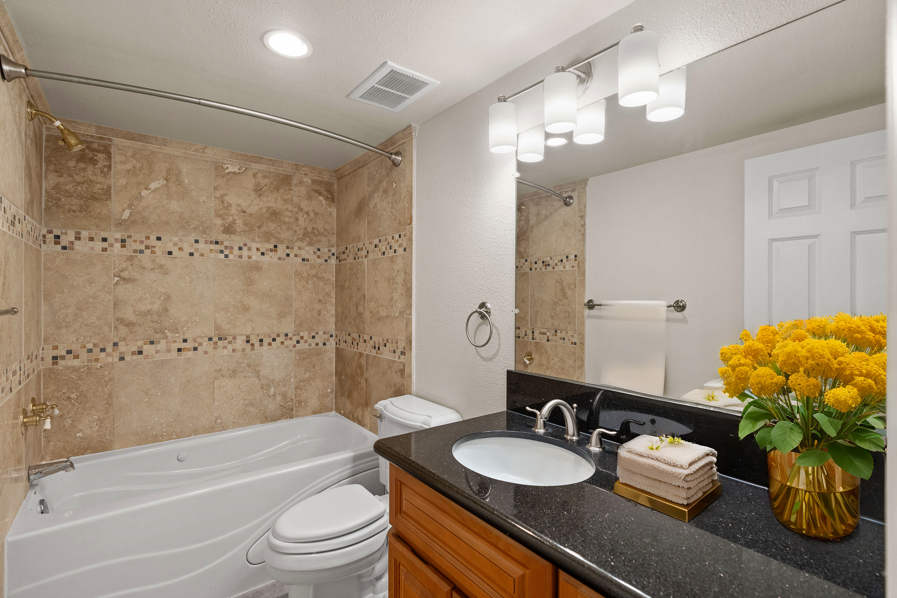 2 Bedroom End - Staged