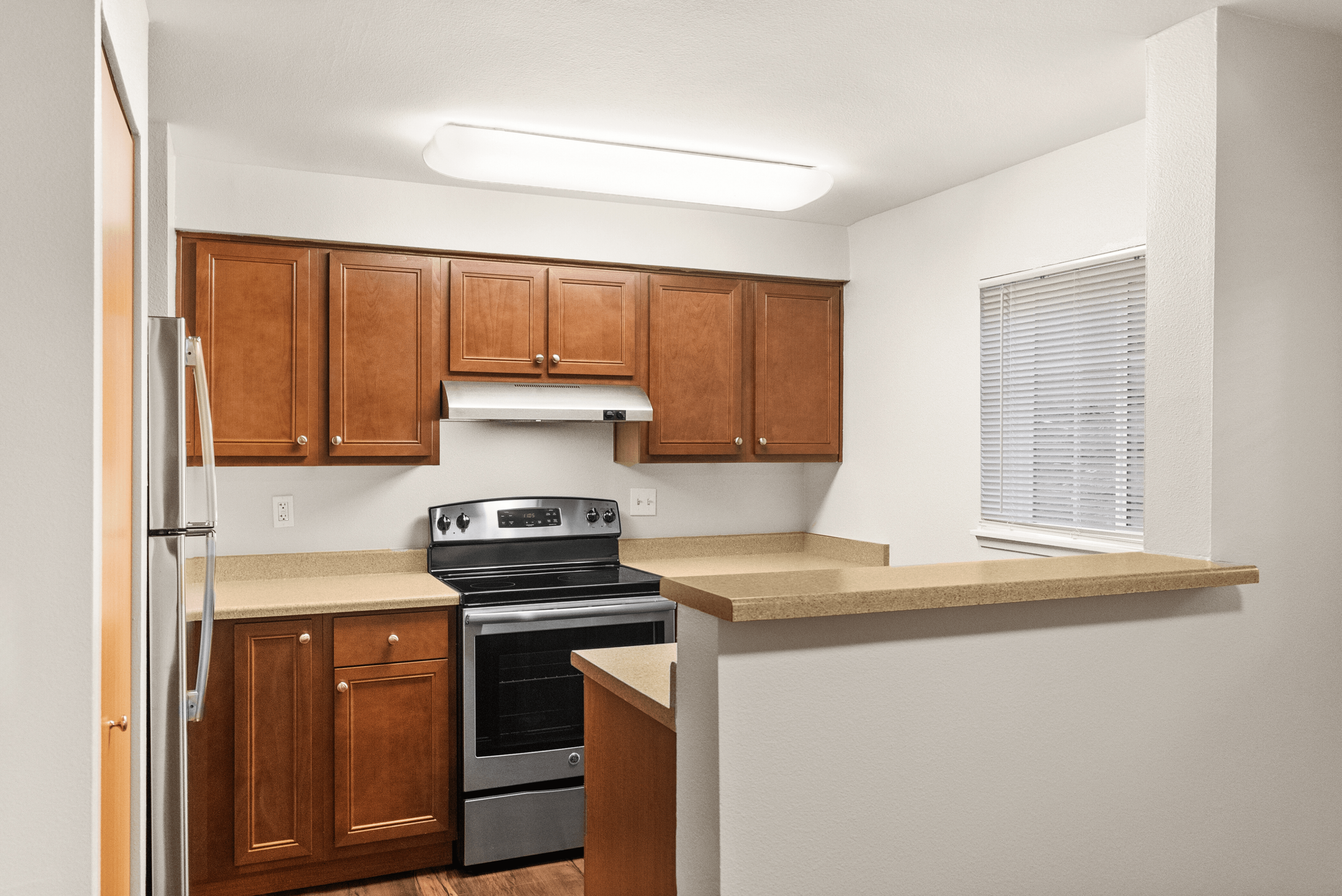 1 Bed 1 Bath Deluxe - 736 Sq Ft