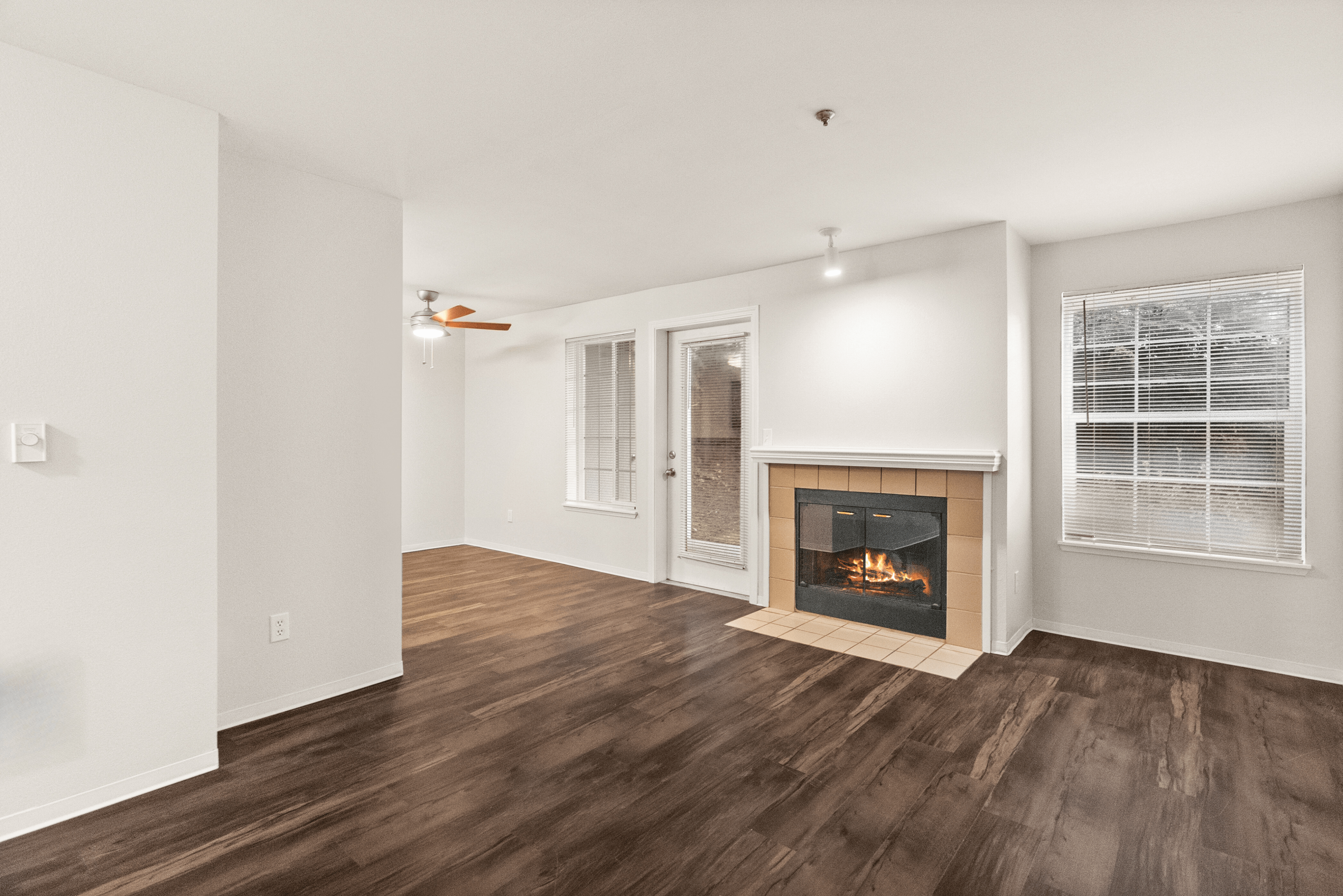 1 Bed 1 Bath Deluxe - 736 Sq Ft