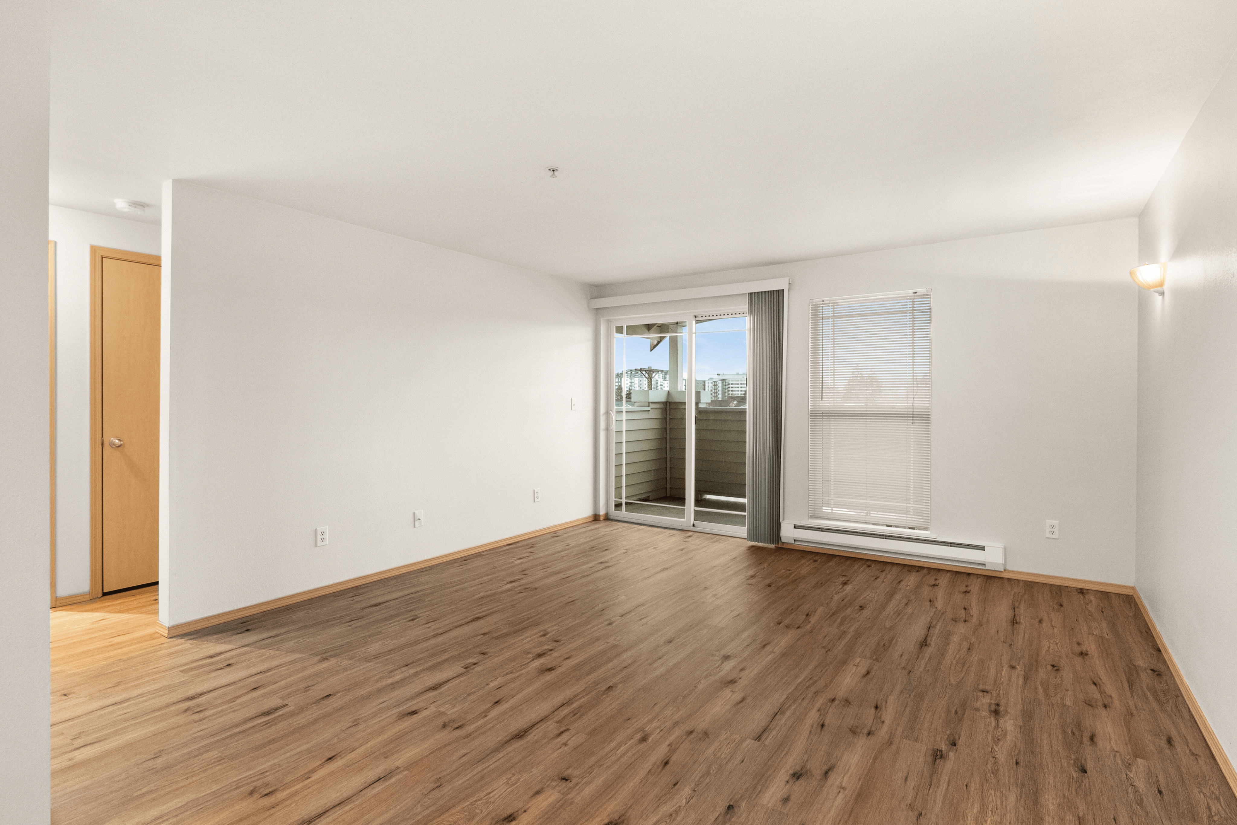 2 Bed 2 Bath with View - 936 Sq Ft
