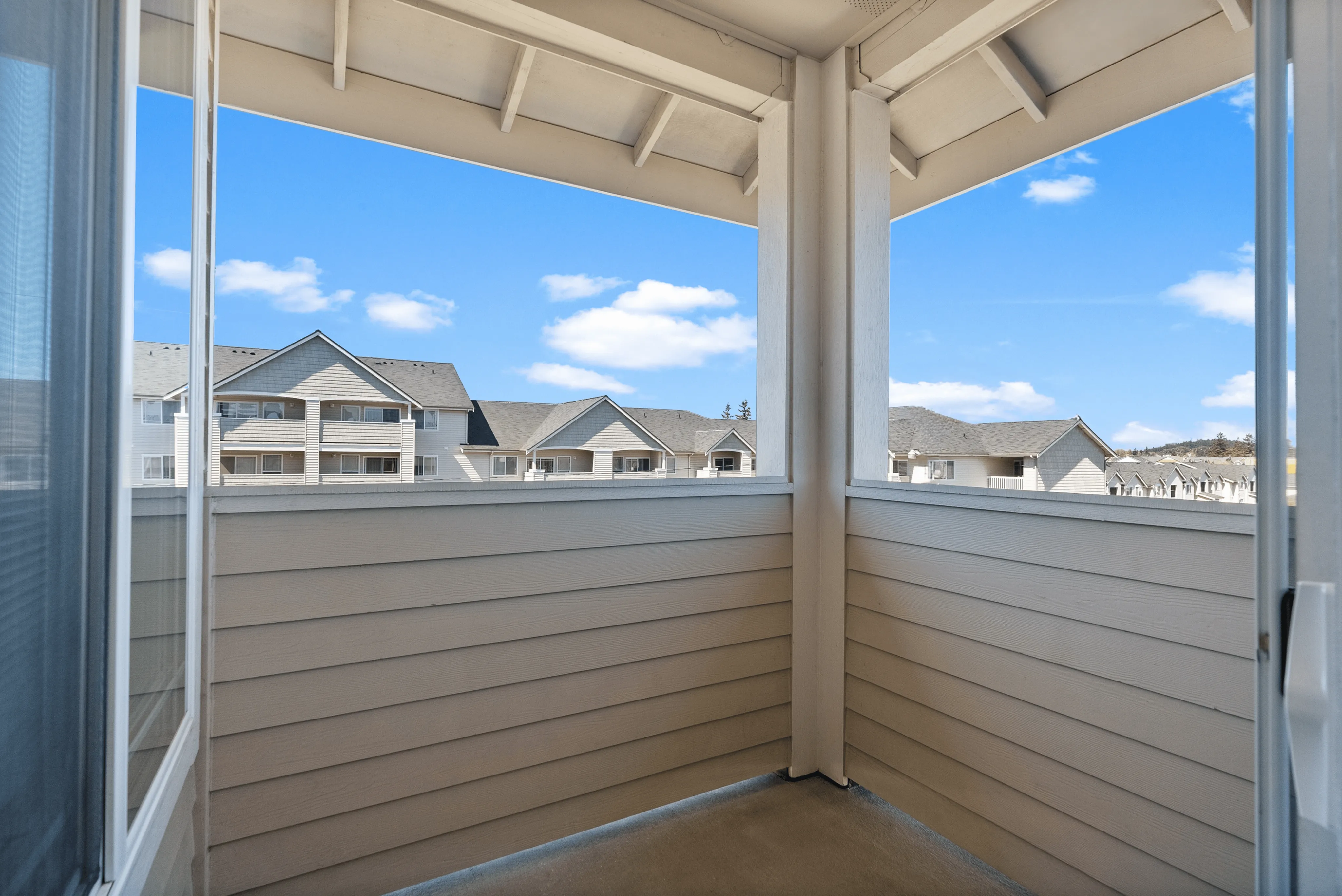 Studio Standard - 667 Sq Ft