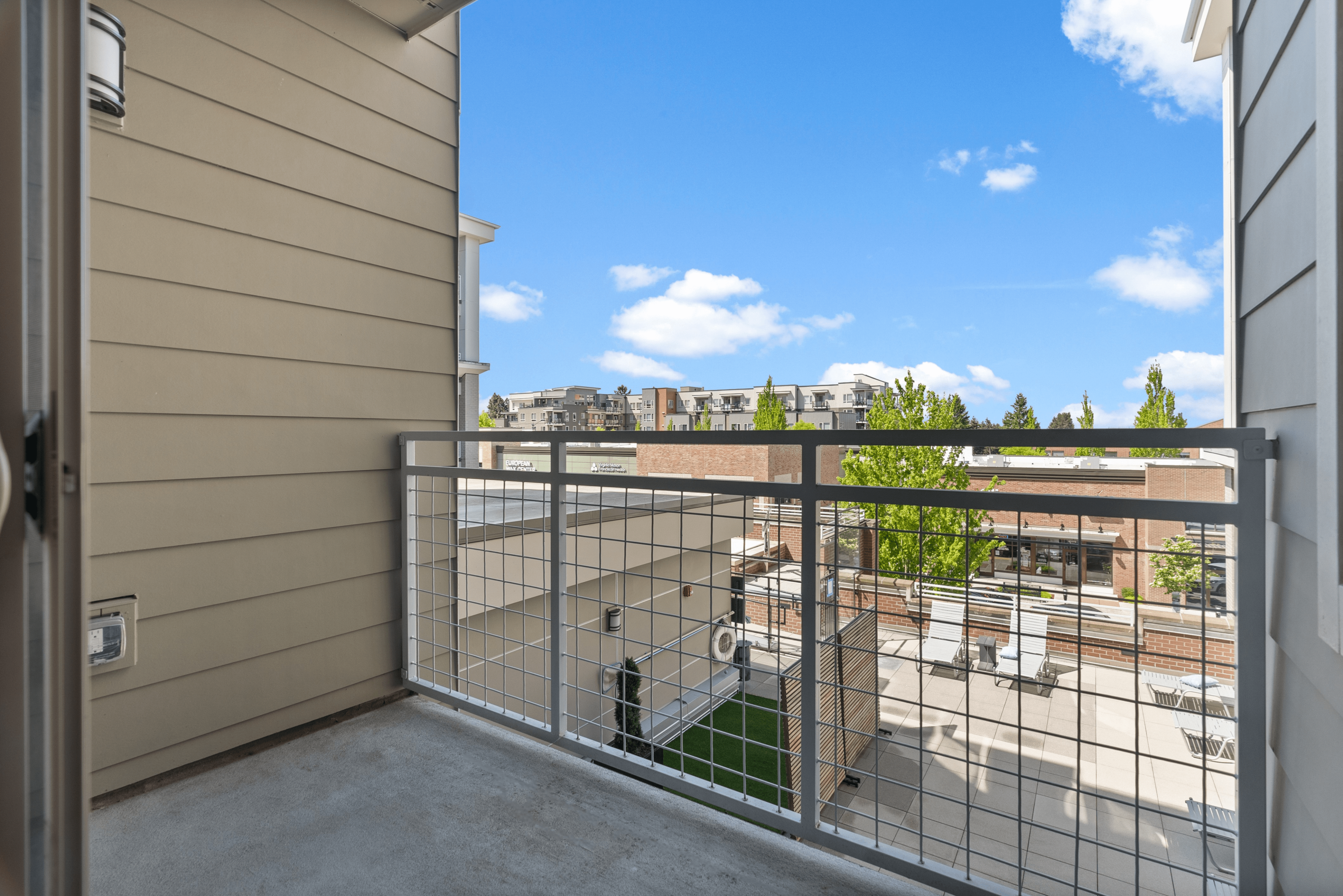 Balcony l Marketplace Flats Apartments l University Place, WA