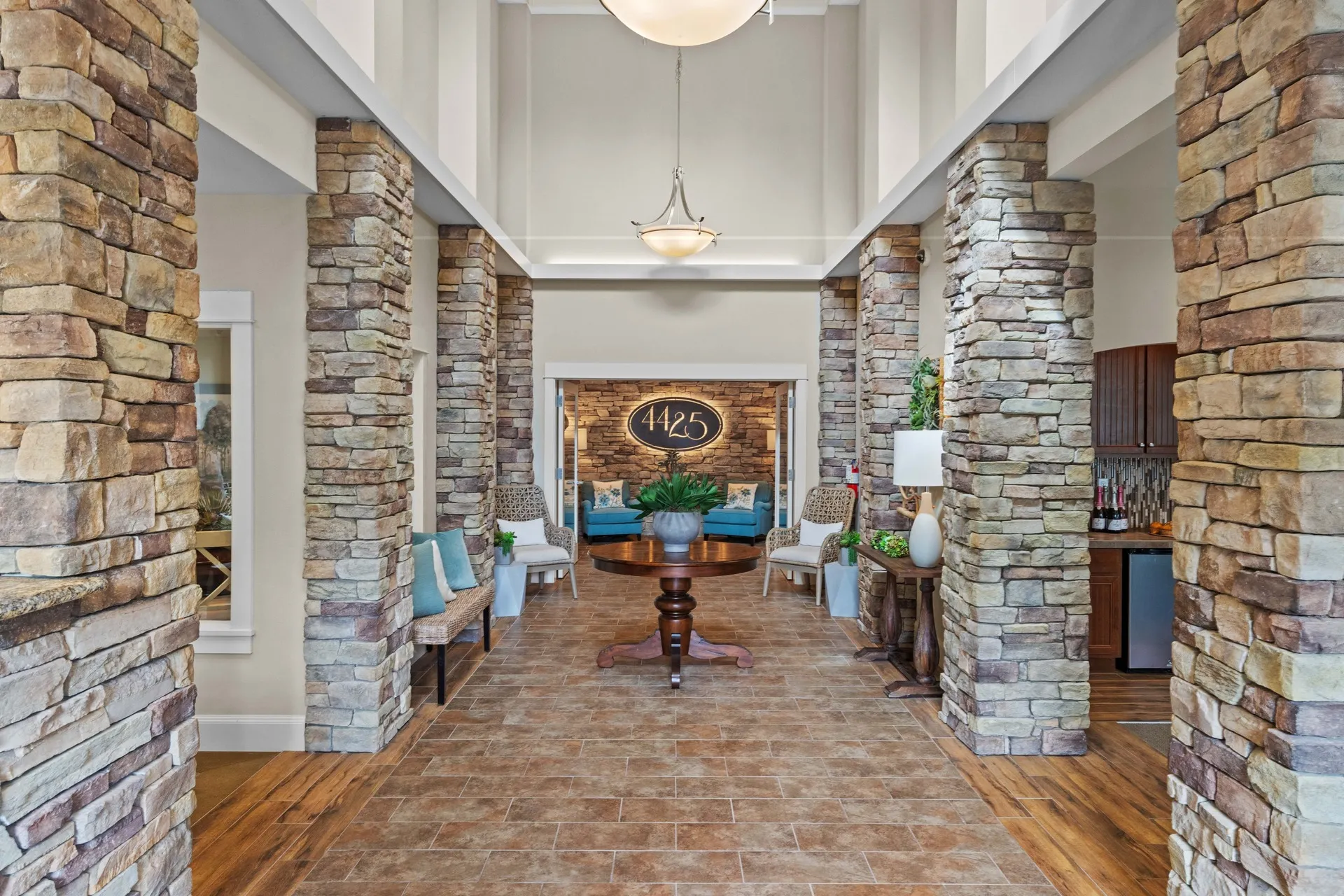 The 4425 Luxury Apartments in Gig Harbor, WA