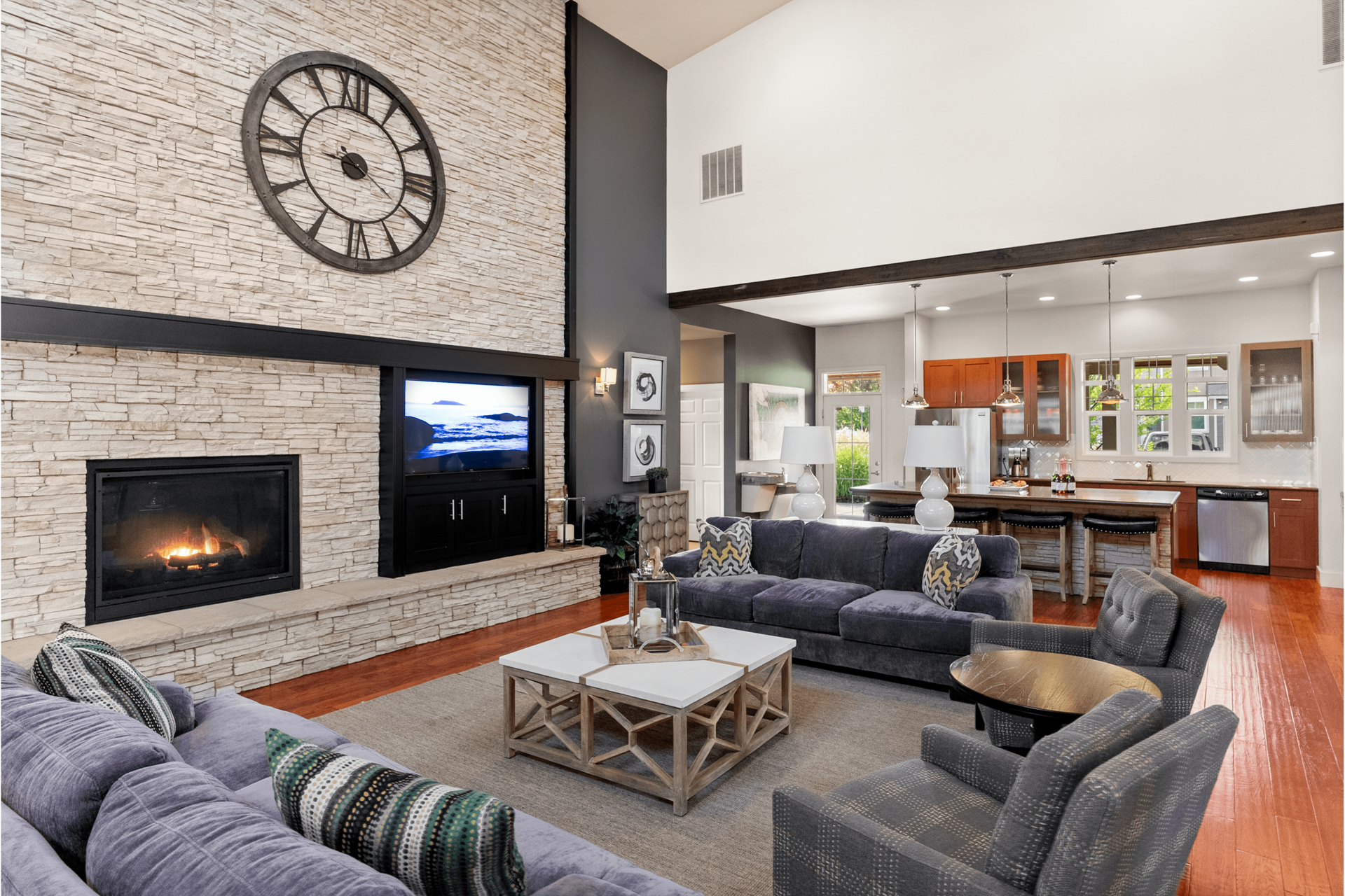 Resident Lounge + Kitchen l Luxury Apartments for Rent l Fife, WA l Port Landing